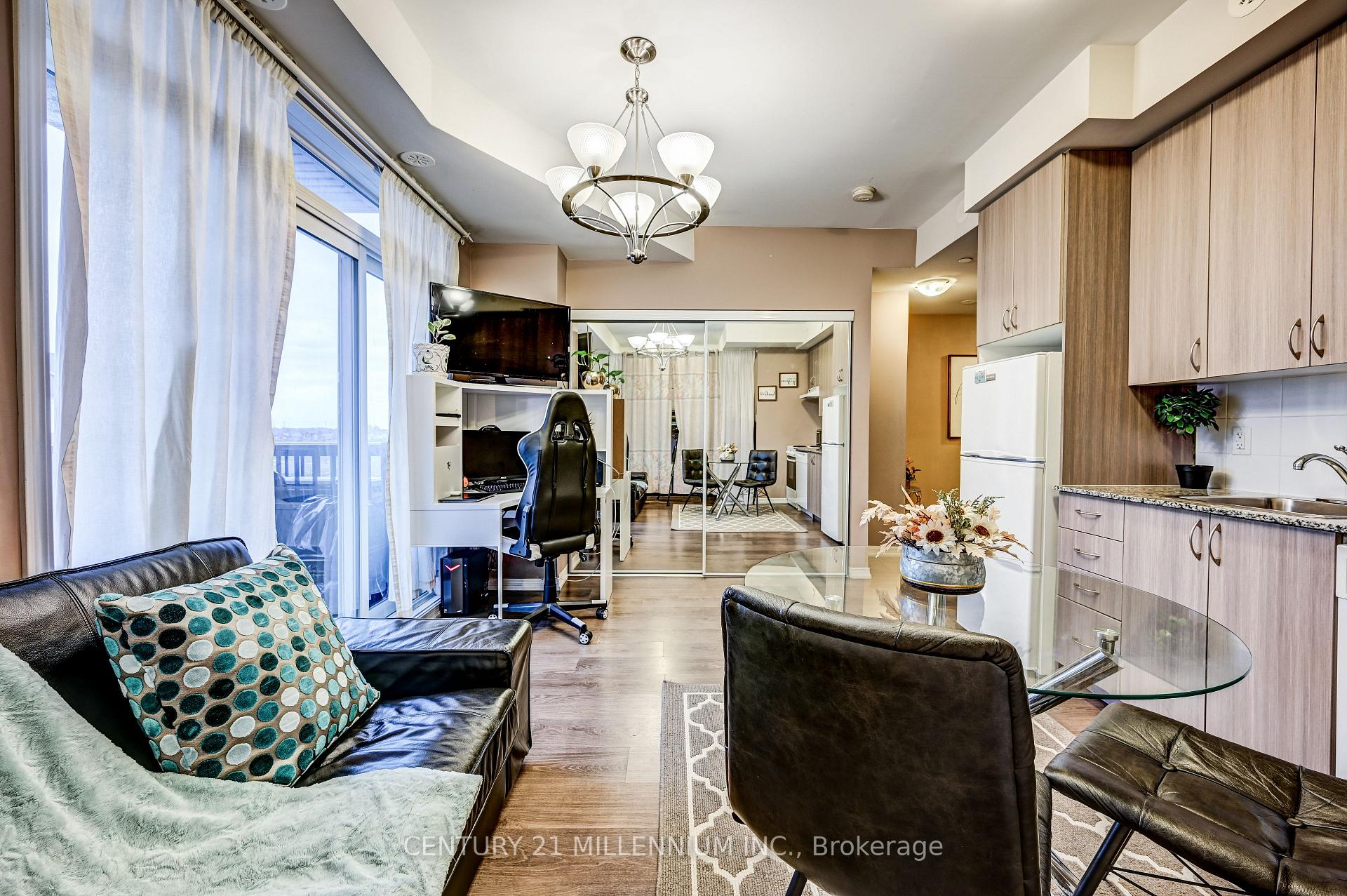 Photo 14 of Unit 201, 50 Sky Harbour Drive, Brampton, Brampton West — HOMEH