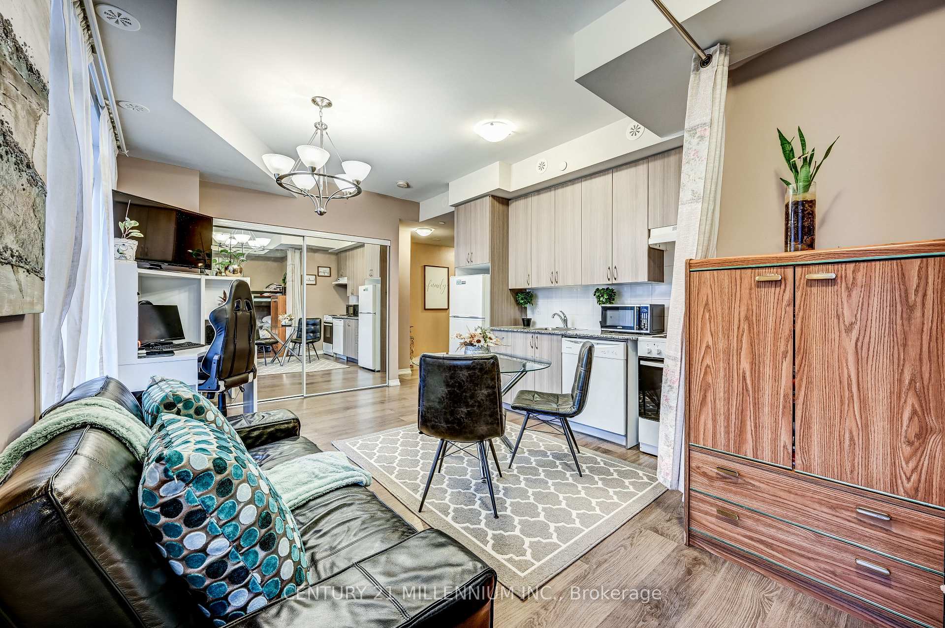 Photo 24 of Unit 201, 50 Sky Harbour Drive, Brampton, Brampton West — HOMEH