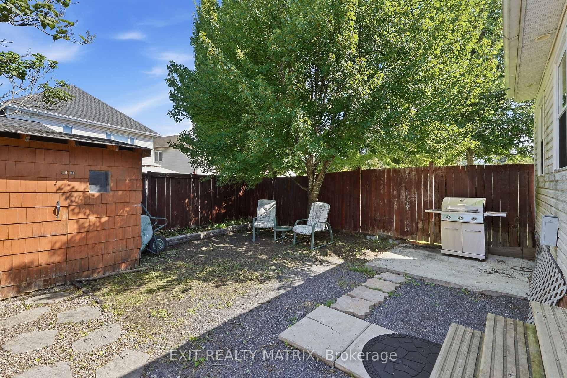 Photo 32 of 751 Clearcrest Crescent, Ottawa, Fallingbrook/Ridgemount — HOMEH