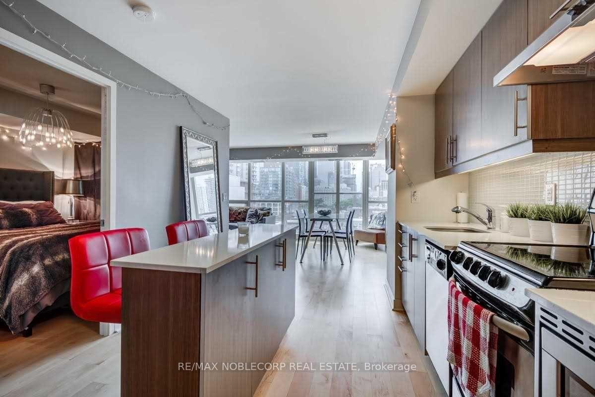 Photo 6 of Unit 709, 320 Richmond Street E, Toronto, Moss Park — HOMEH