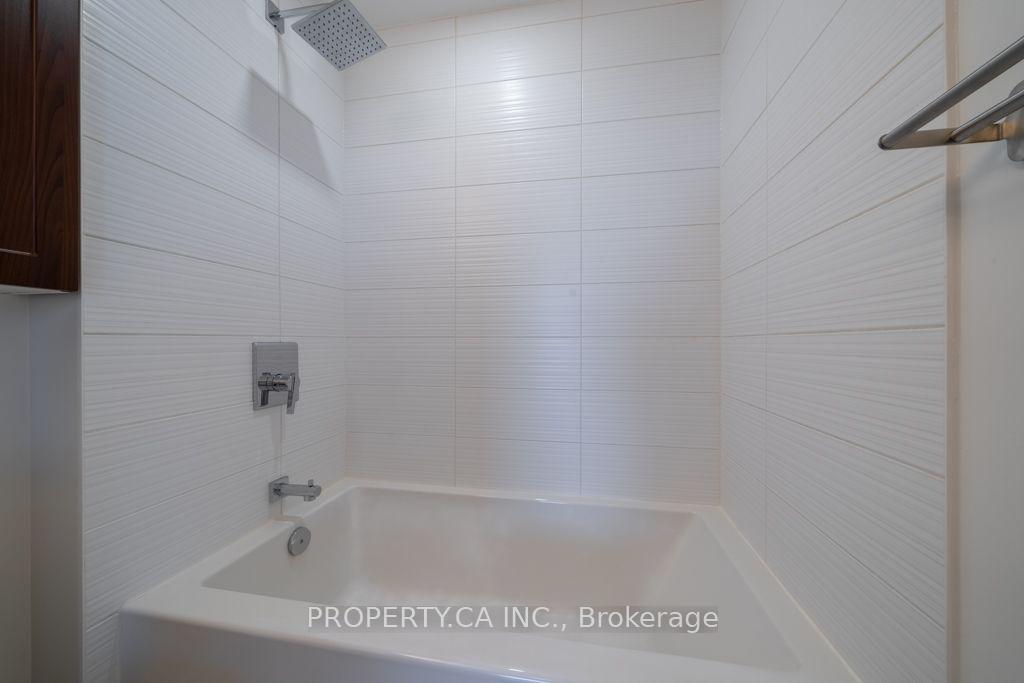 Photo 11 of Unit 2201, 3700 Highway 7, Vaughan, Vaughan Corporate Centre — HOMEH