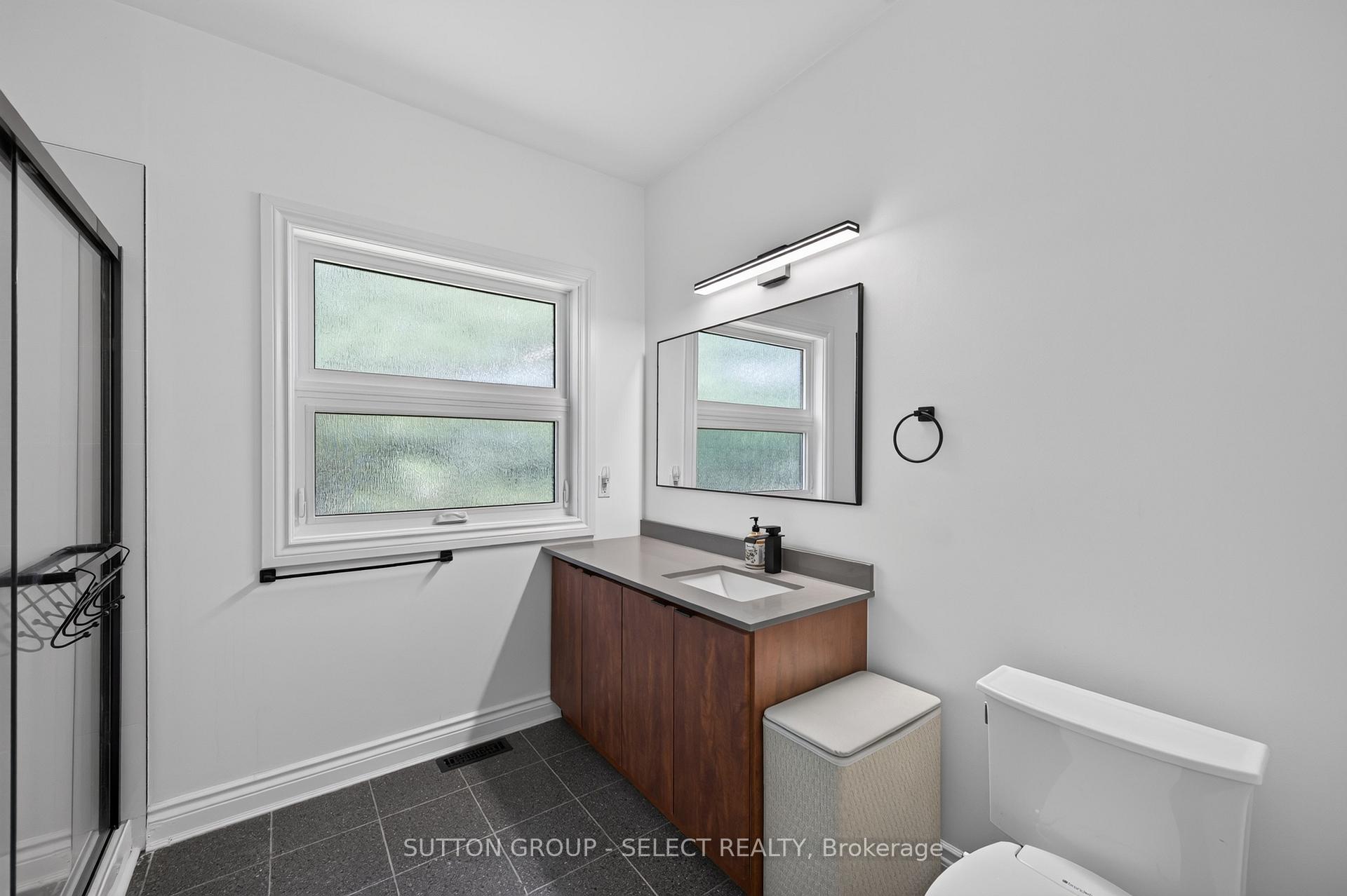 Photo 32 of 768 Franklinway Crescent, London, North R — HOMEH