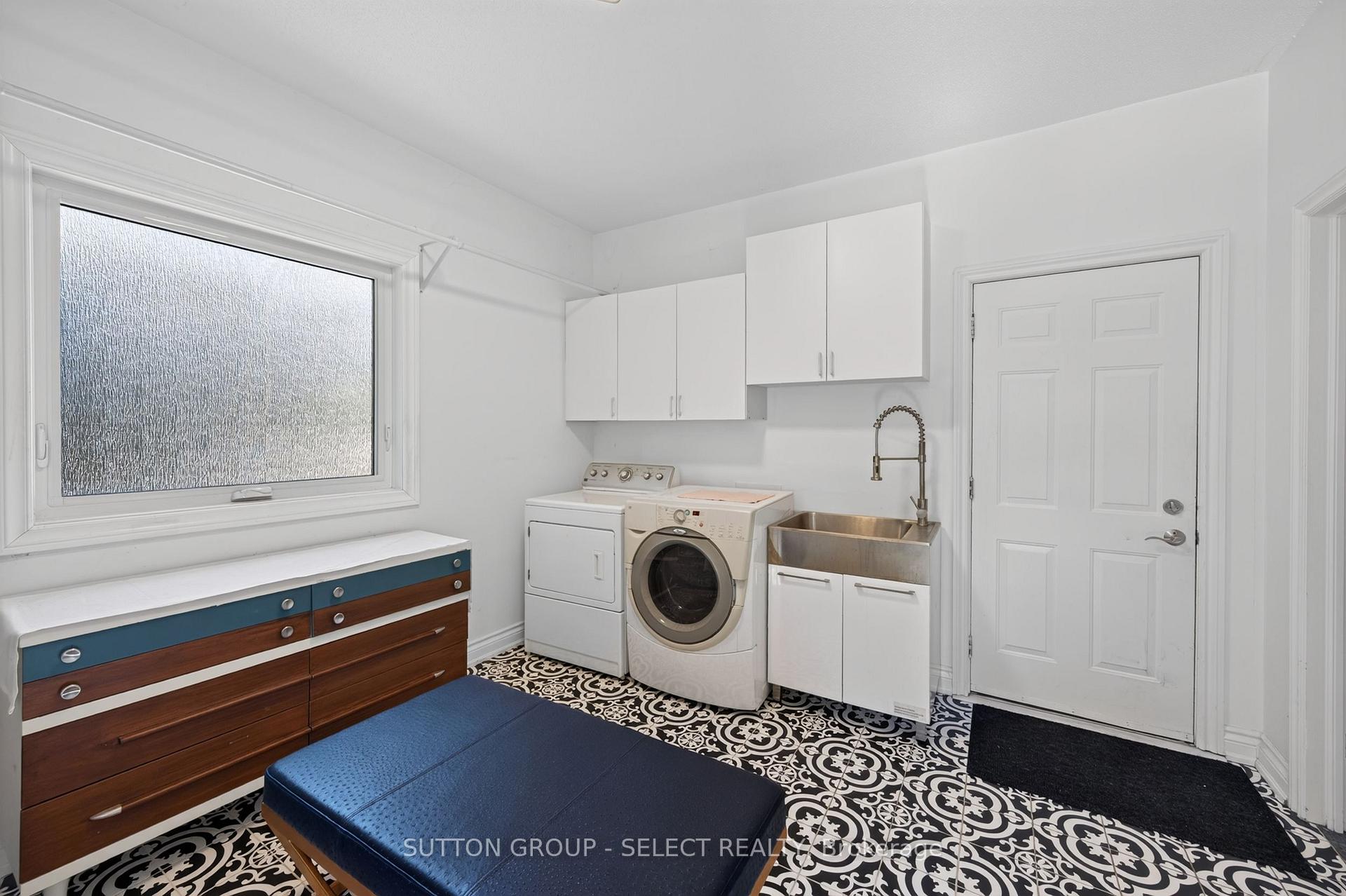 Photo 35 of 768 Franklinway Crescent, London, North R — HOMEH