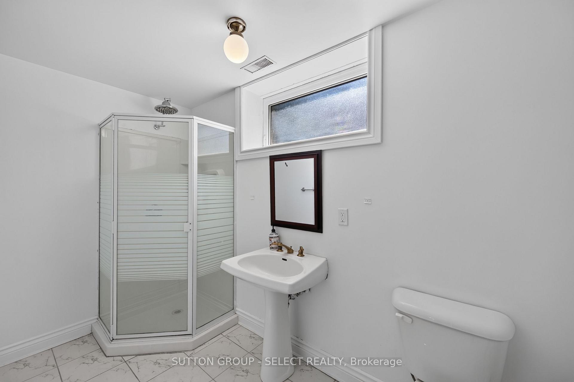 Photo 42 of 768 Franklinway Crescent, London, North R — HOMEH
