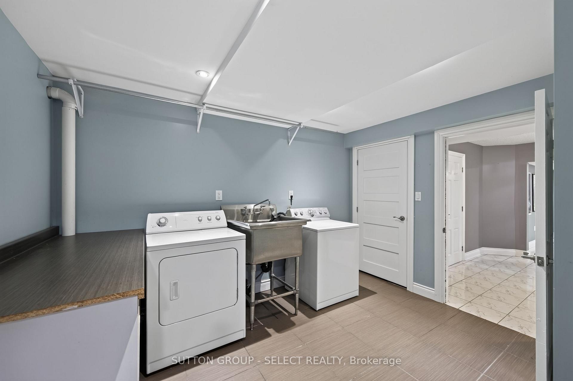 Photo 43 of 768 Franklinway Crescent, London, North R — HOMEH