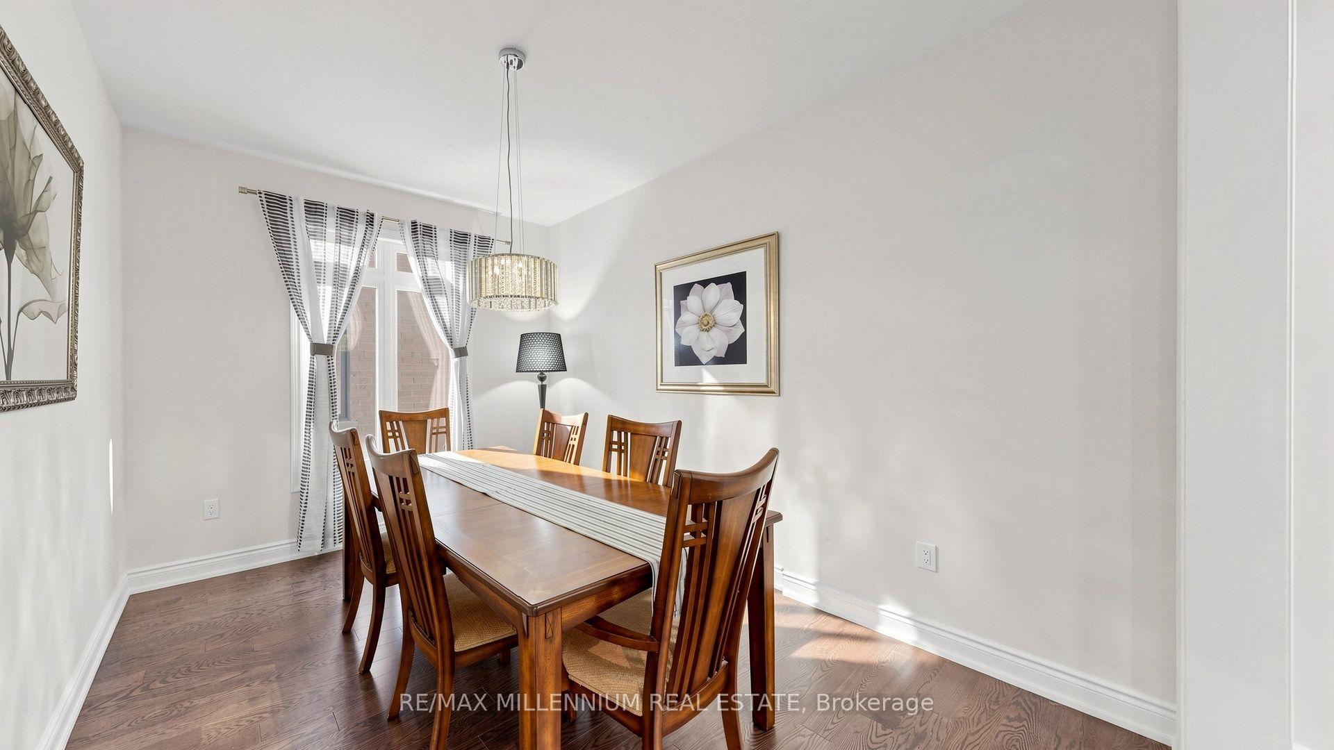 Photo 9 of 327 Mactier Drive, Vaughan, Kleinburg — HOMEH
