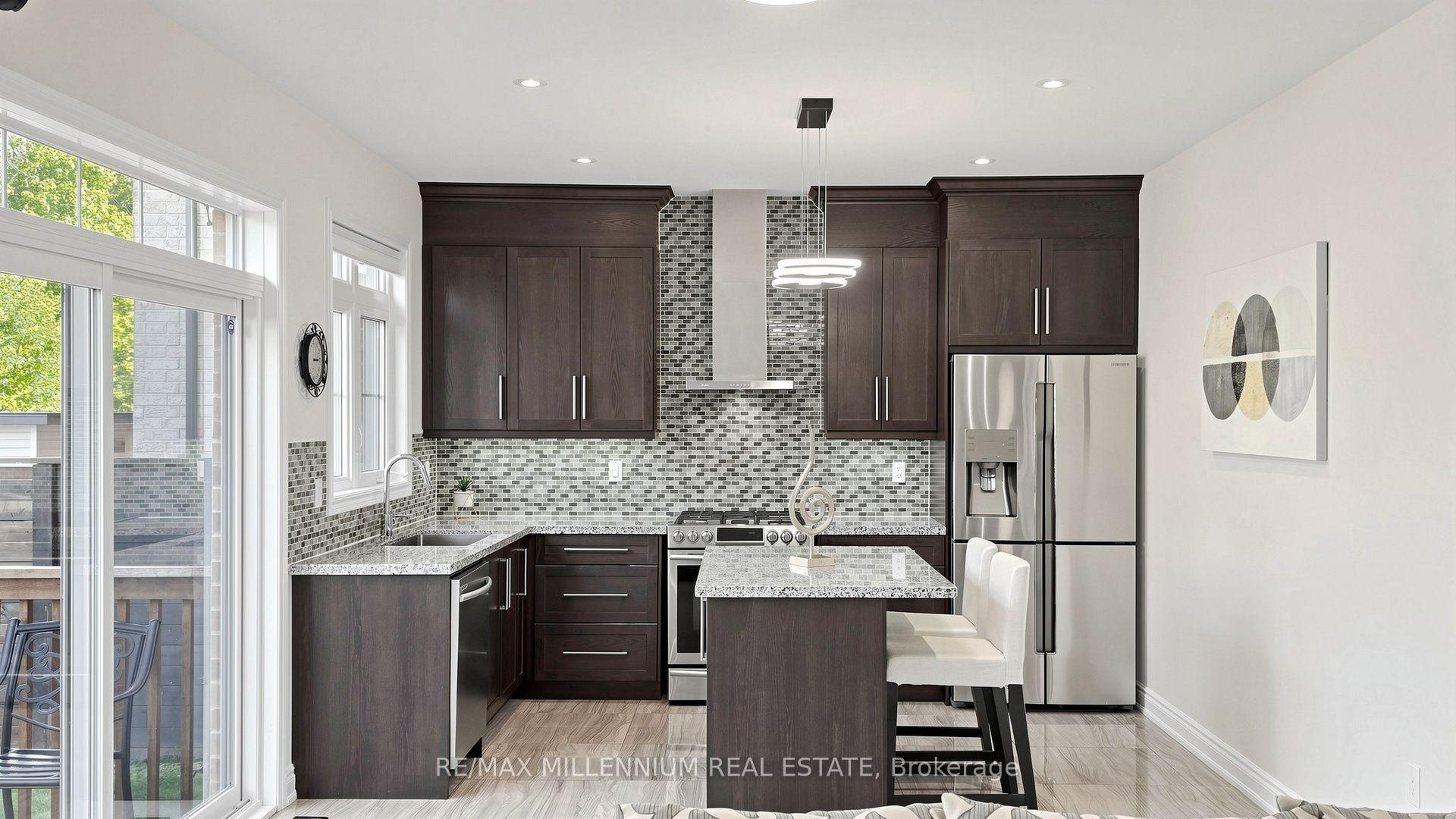 Photo 14 of 327 Mactier Drive, Vaughan, Kleinburg — HOMEH