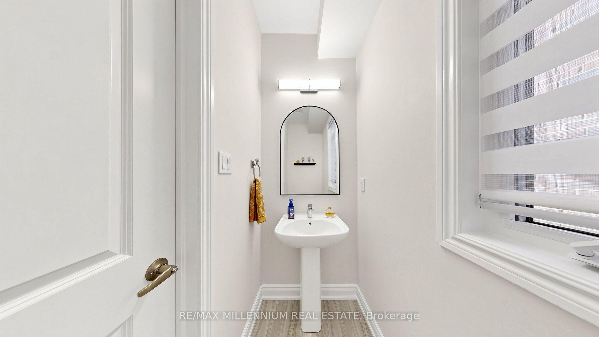 Photo 19 of 327 Mactier Drive, Vaughan, Kleinburg — HOMEH