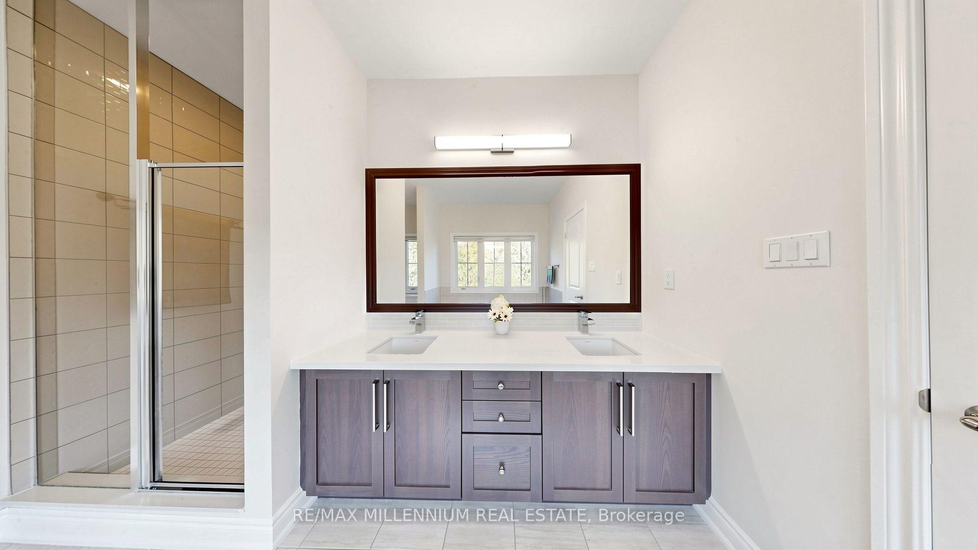 Photo 30 of 327 Mactier Drive, Vaughan, Kleinburg — HOMEH