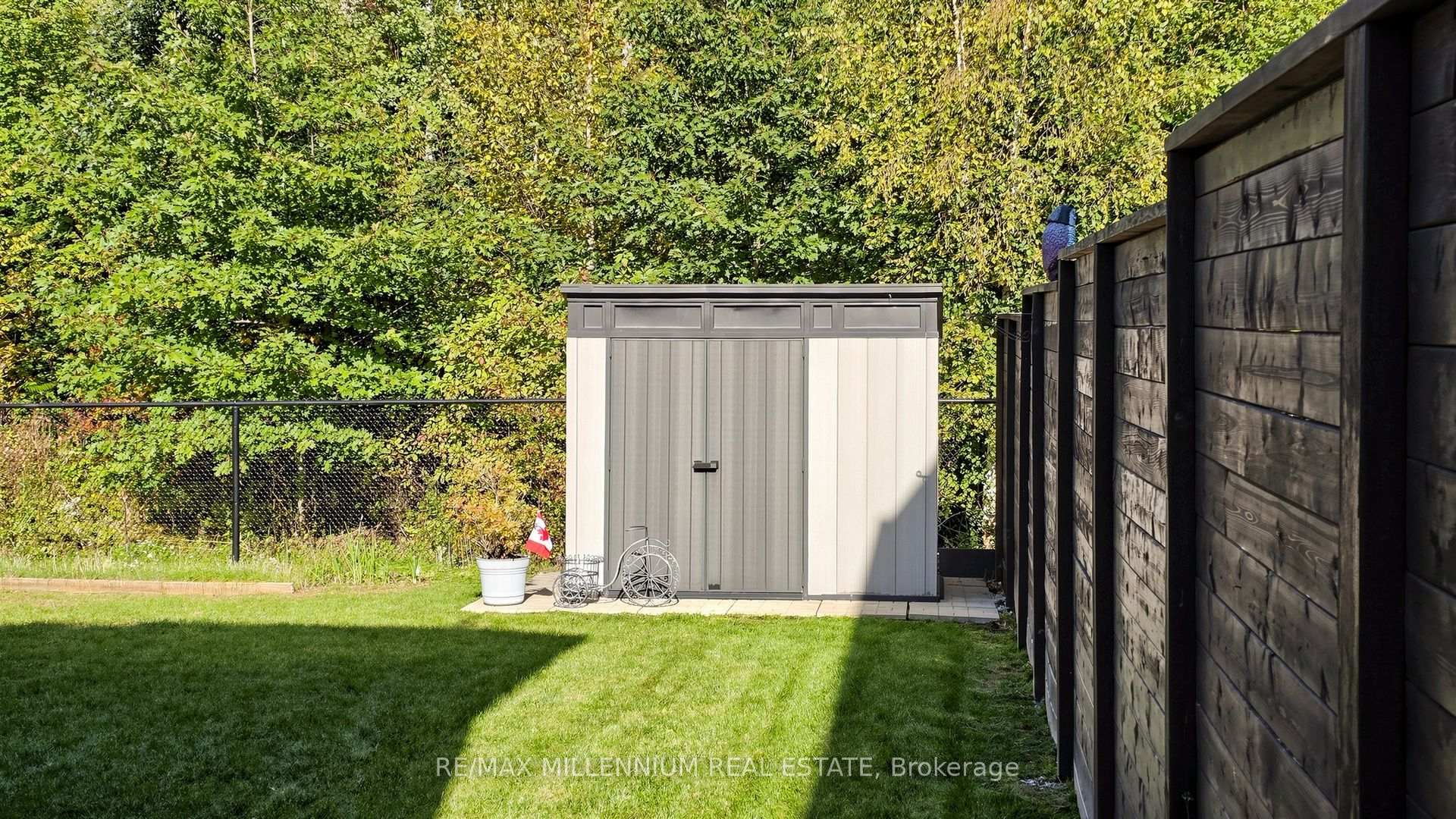 Photo 50 of 327 Mactier Drive, Vaughan, Kleinburg — HOMEH