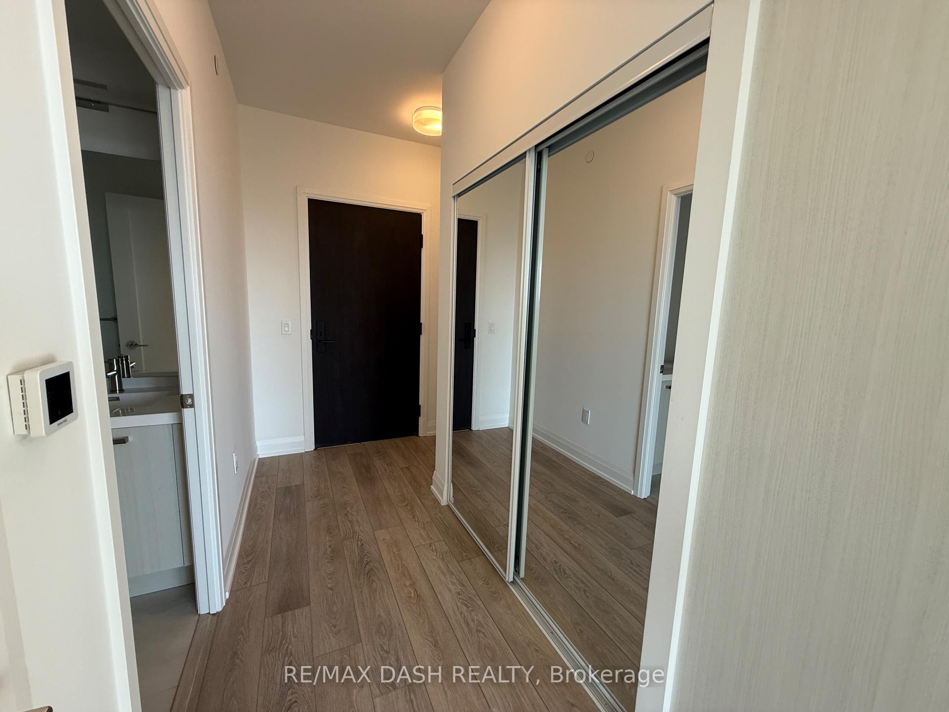 Photo 8 of Unit 3604, 20 Soudan Avenue, Toronto, Mount Pleasant West — HOMEH