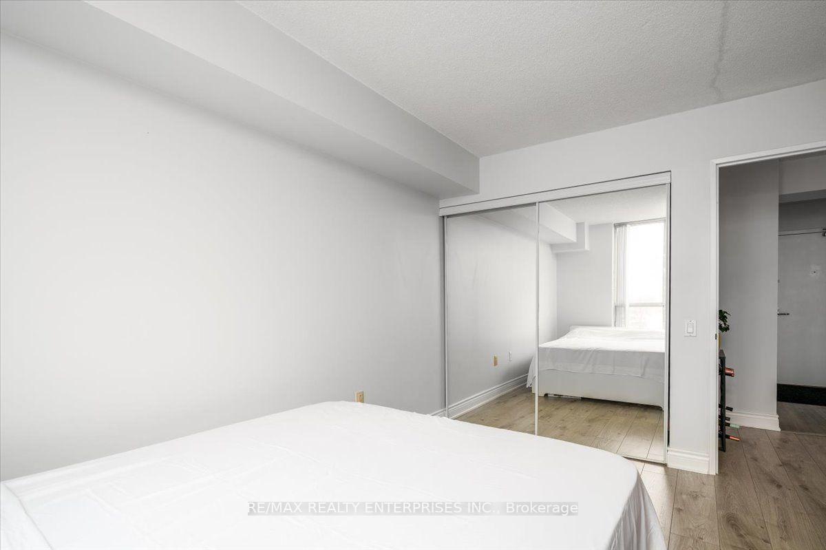 Photo 15 of Unit 506, 21 Overlea Boulevard NE, Toronto, Thorncliffe Park — HOMEH
