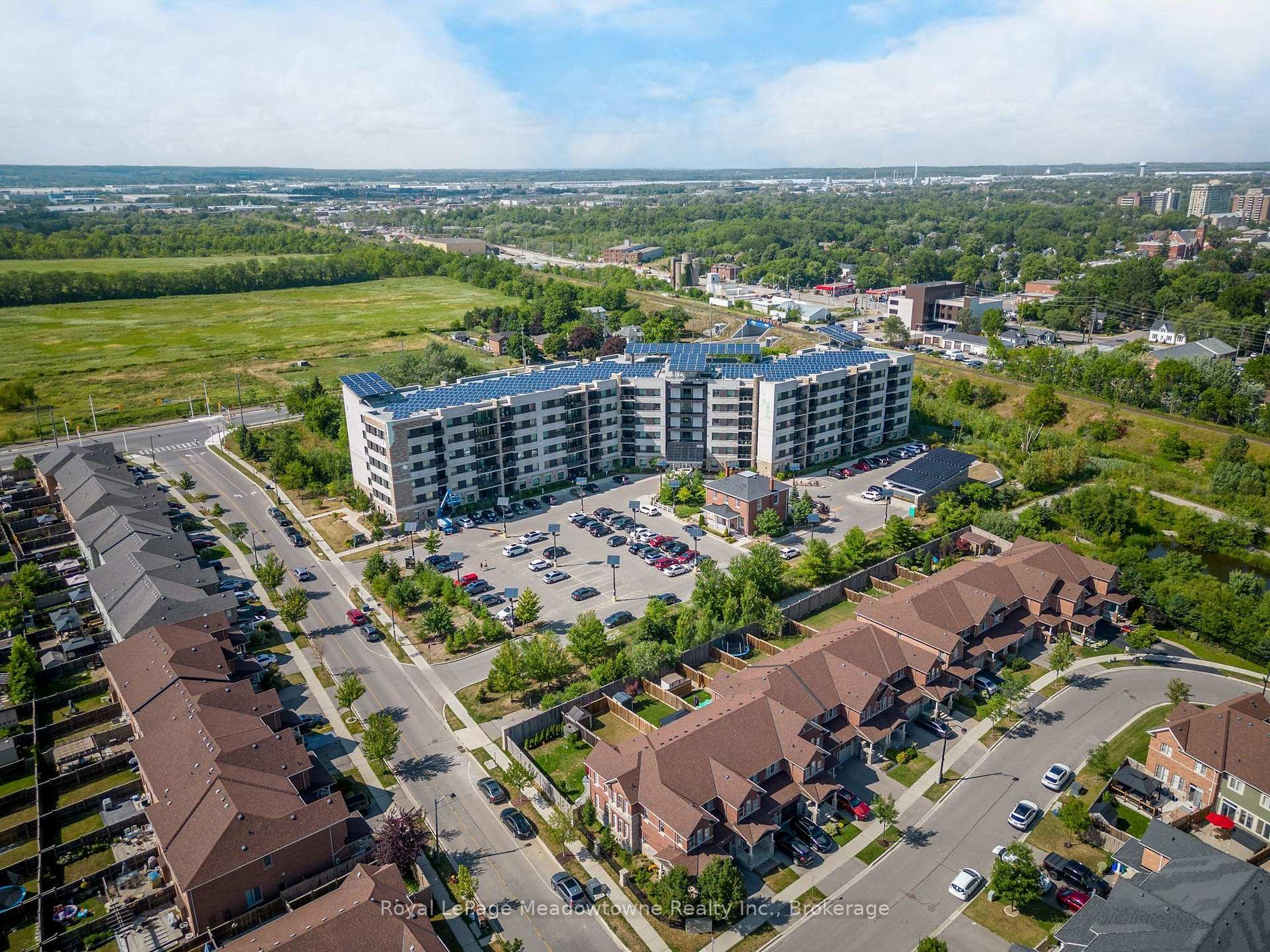 Photo 2 of Unit 301, 33 Whitmer Street, Milton, Scott — HOMEH