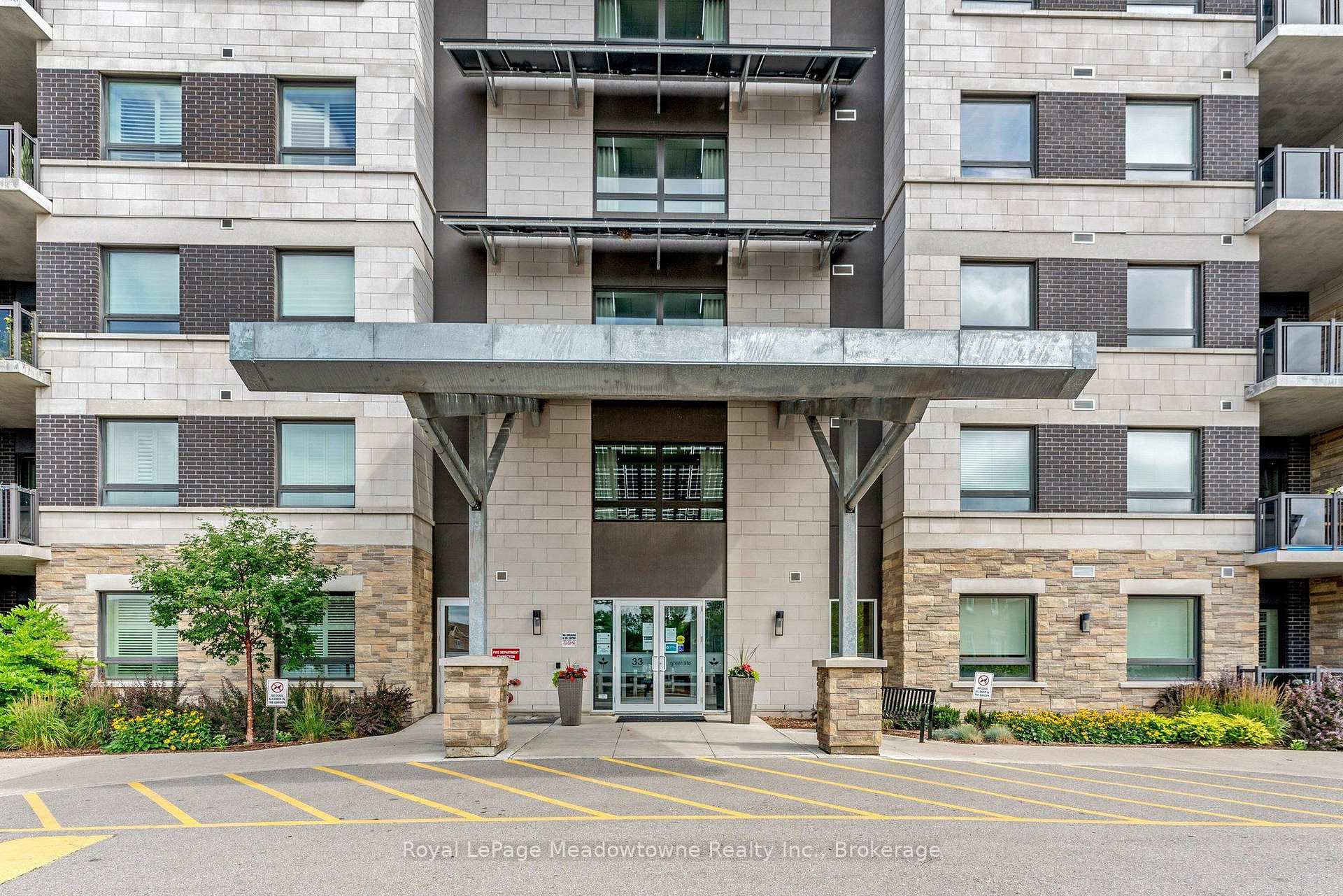 Photo 4 of Unit 301, 33 Whitmer Street, Milton, Scott — HOMEH