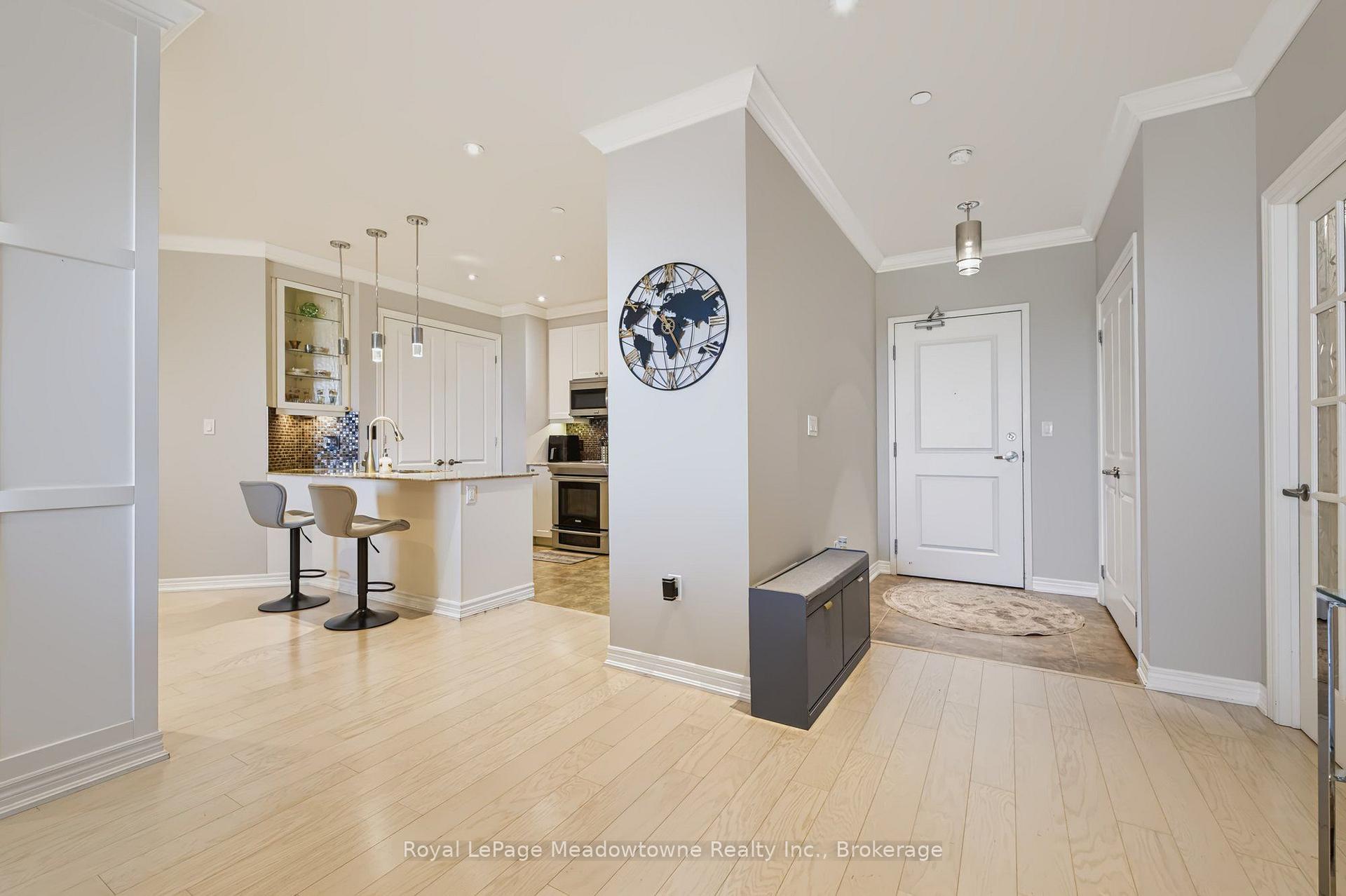 Photo 6 of Unit 301, 33 Whitmer Street, Milton, Scott — HOMEH