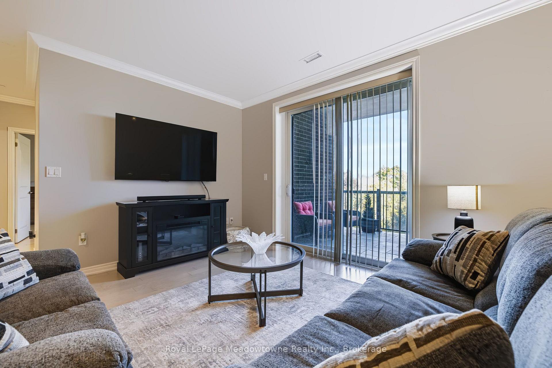 Photo 8 of Unit 301, 33 Whitmer Street, Milton, Scott — HOMEH