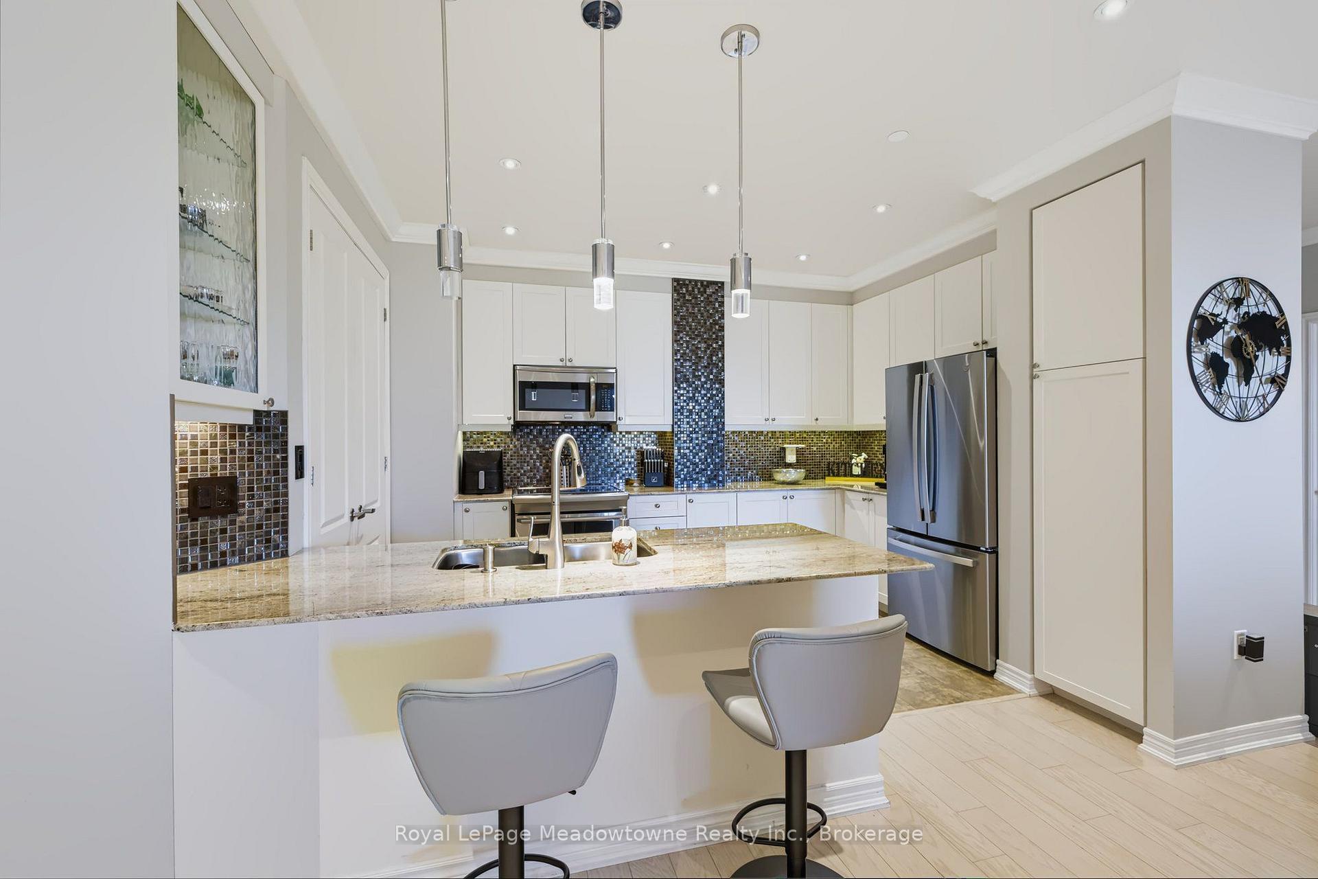 Photo 12 of Unit 301, 33 Whitmer Street, Milton, Scott — HOMEH