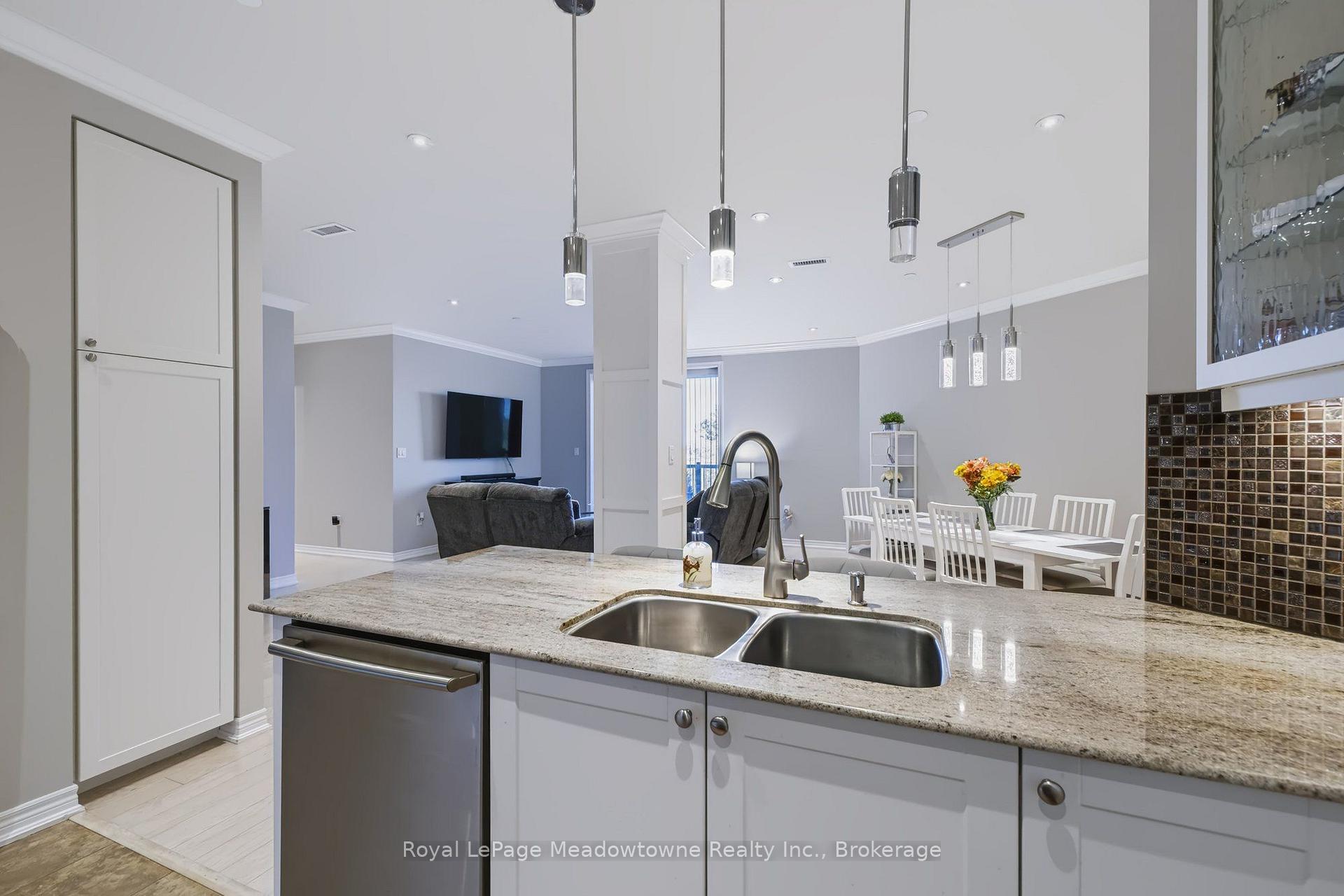 Photo 14 of Unit 301, 33 Whitmer Street, Milton, Scott — HOMEH