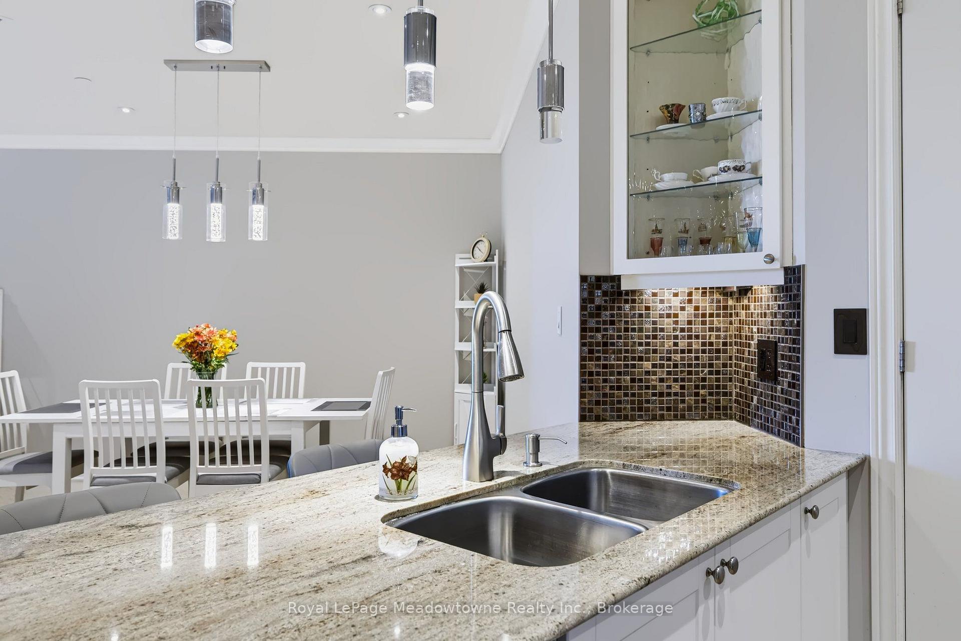 Photo 16 of Unit 301, 33 Whitmer Street, Milton, Scott — HOMEH