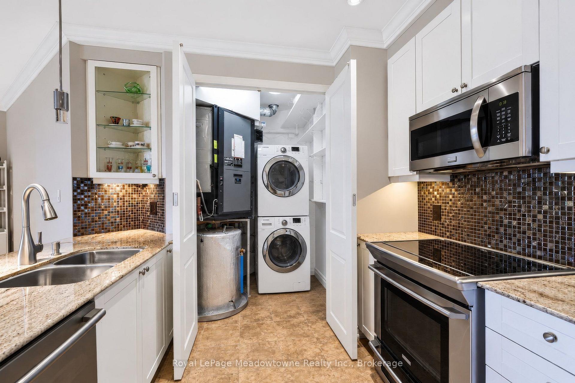 Photo 17 of Unit 301, 33 Whitmer Street, Milton, Scott — HOMEH
