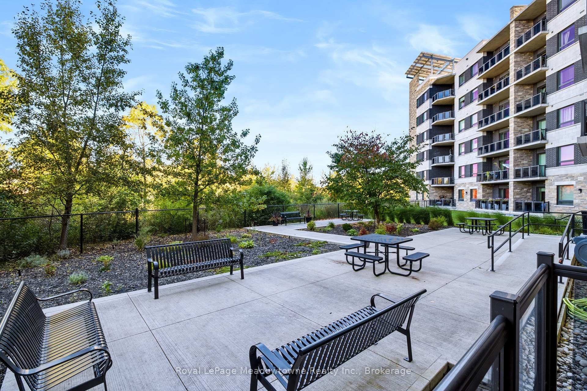 Photo 43 of Unit 301, 33 Whitmer Street, Milton, Scott — HOMEH