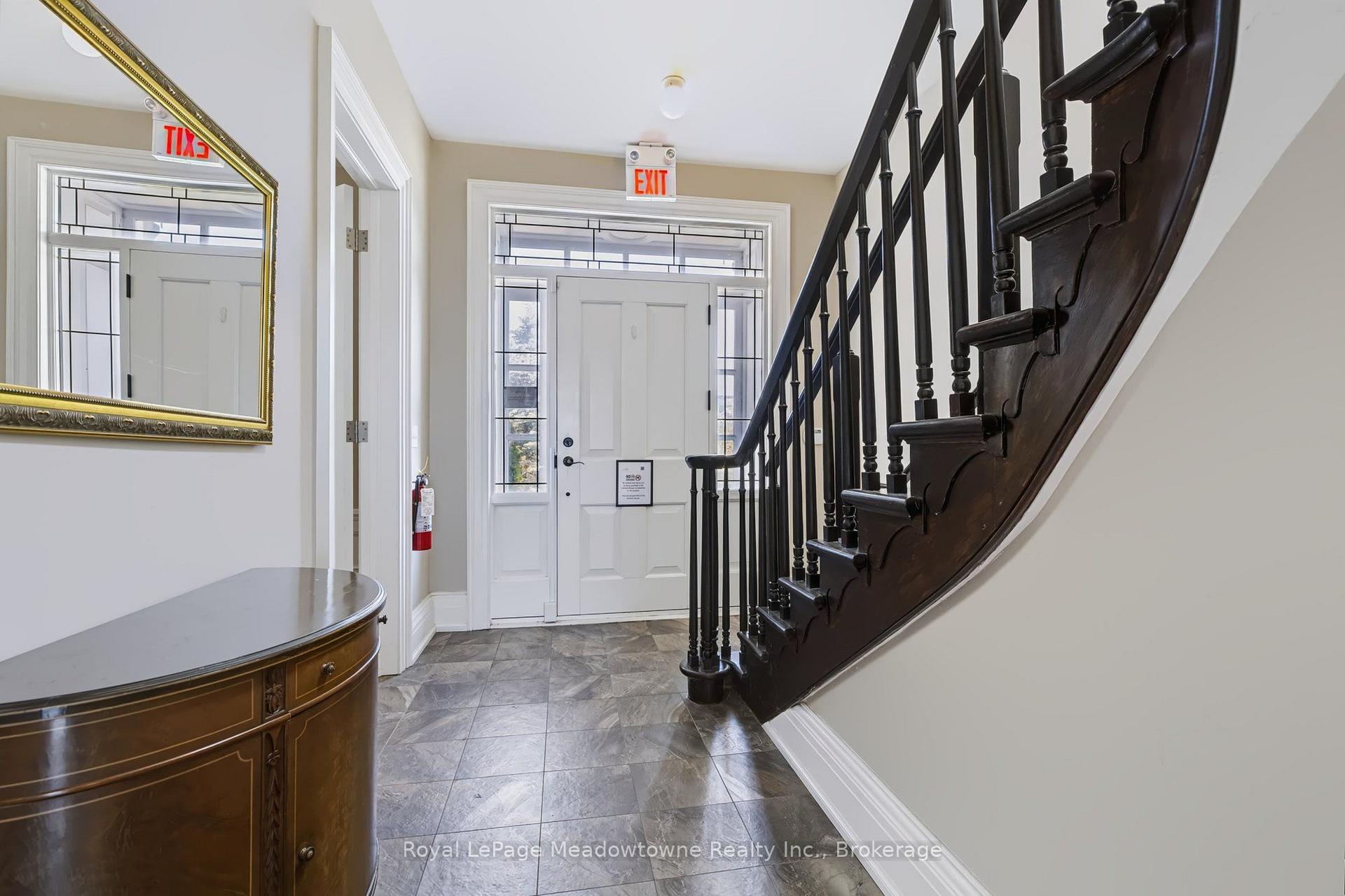 Photo 46 of Unit 301, 33 Whitmer Street, Milton, Scott — HOMEH