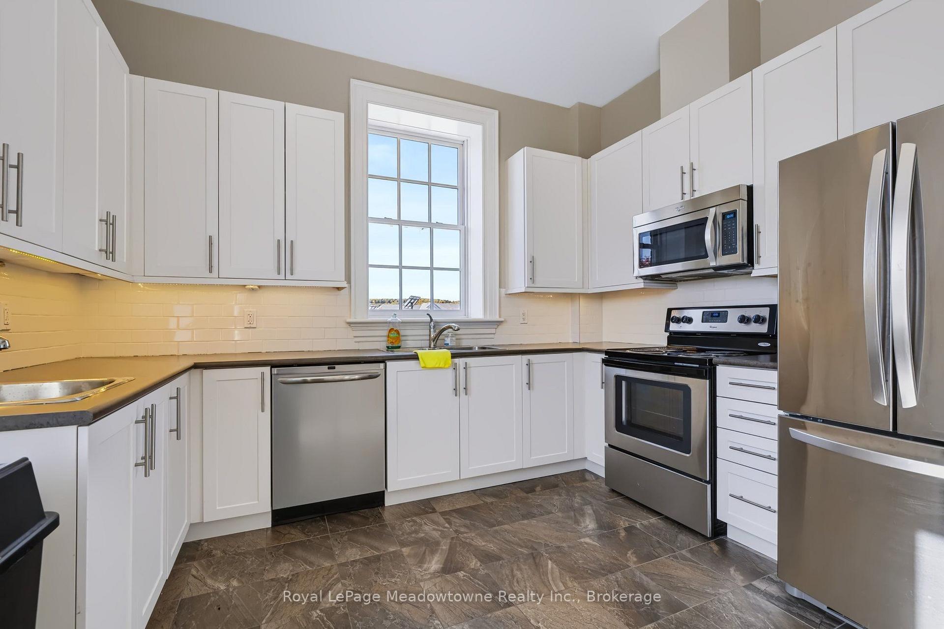Photo 50 of Unit 301, 33 Whitmer Street, Milton, Scott — HOMEH