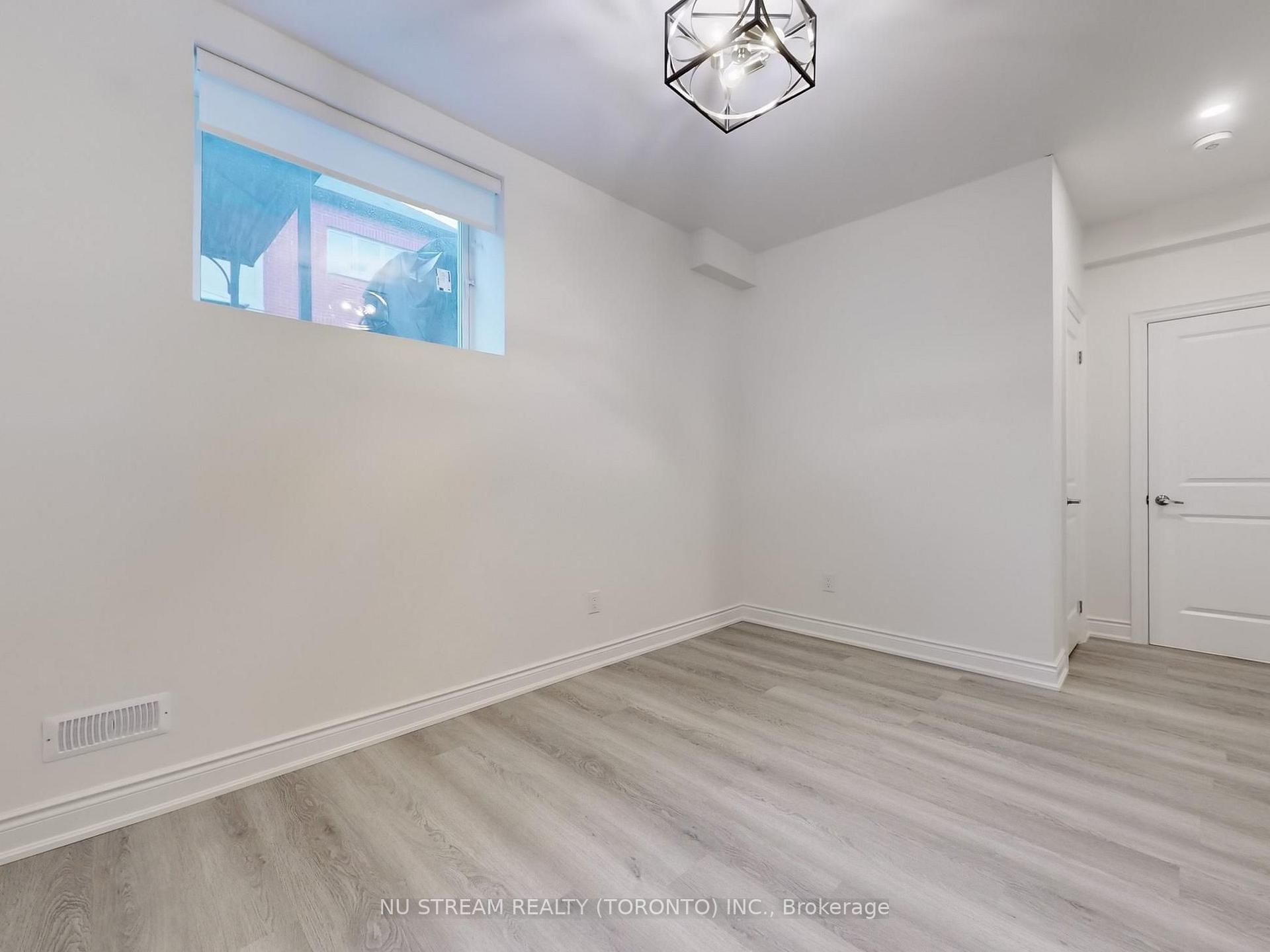 Photo 22 of 18 Wellman Drive, Richmond Hill, Oak Ridges Lake Wilcox — HOMEH