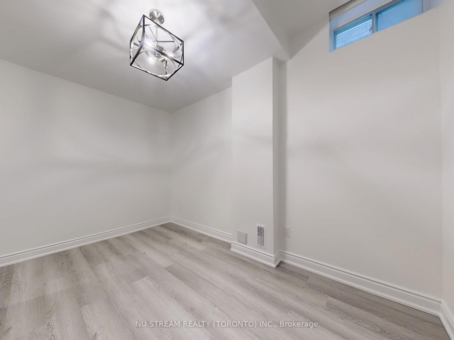 Photo 31 of 18 Wellman Drive, Richmond Hill, Oak Ridges Lake Wilcox — HOMEH
