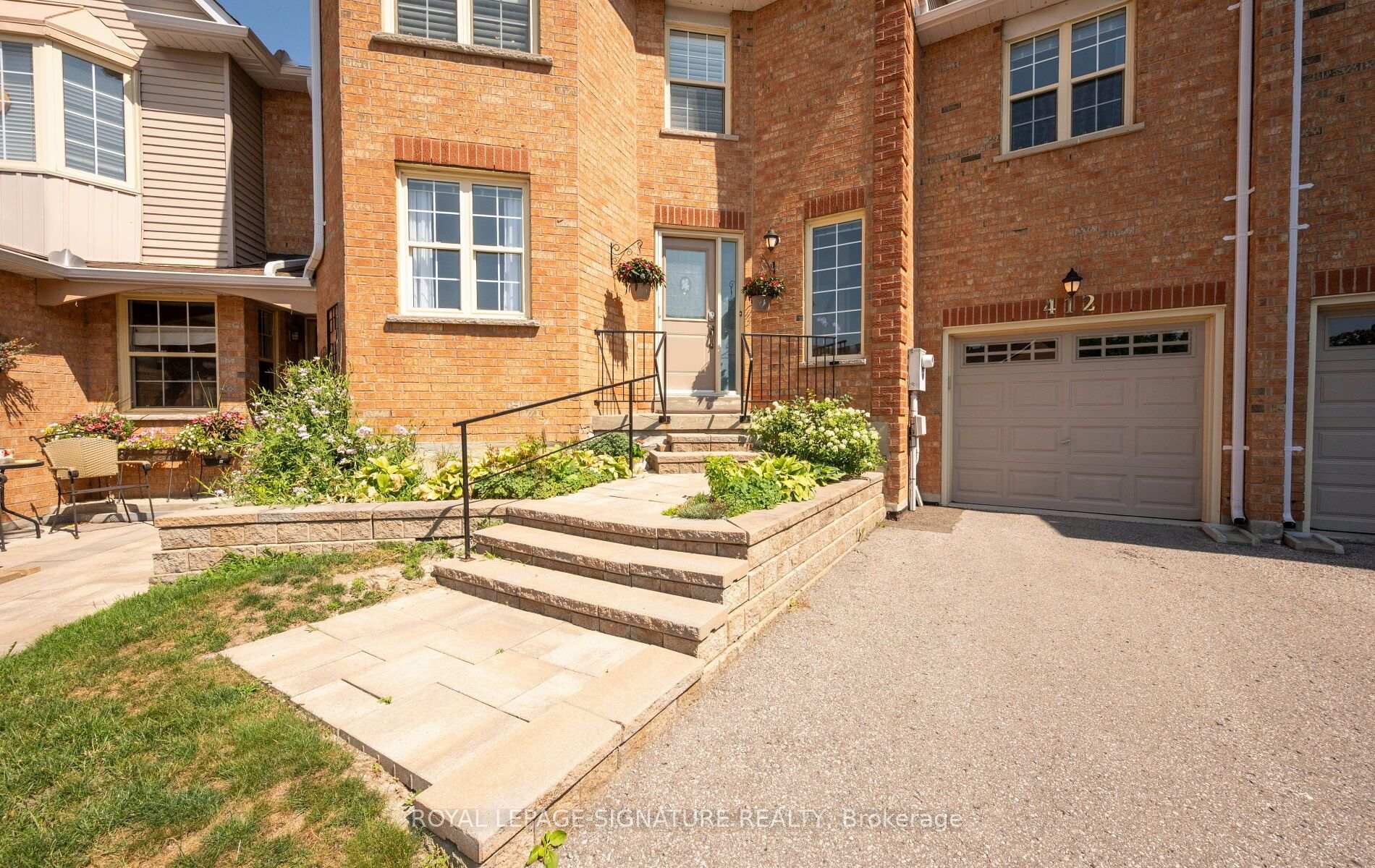 Photo 2 of 412 Butler Court, Aurora, Aurora Village — HOMEH