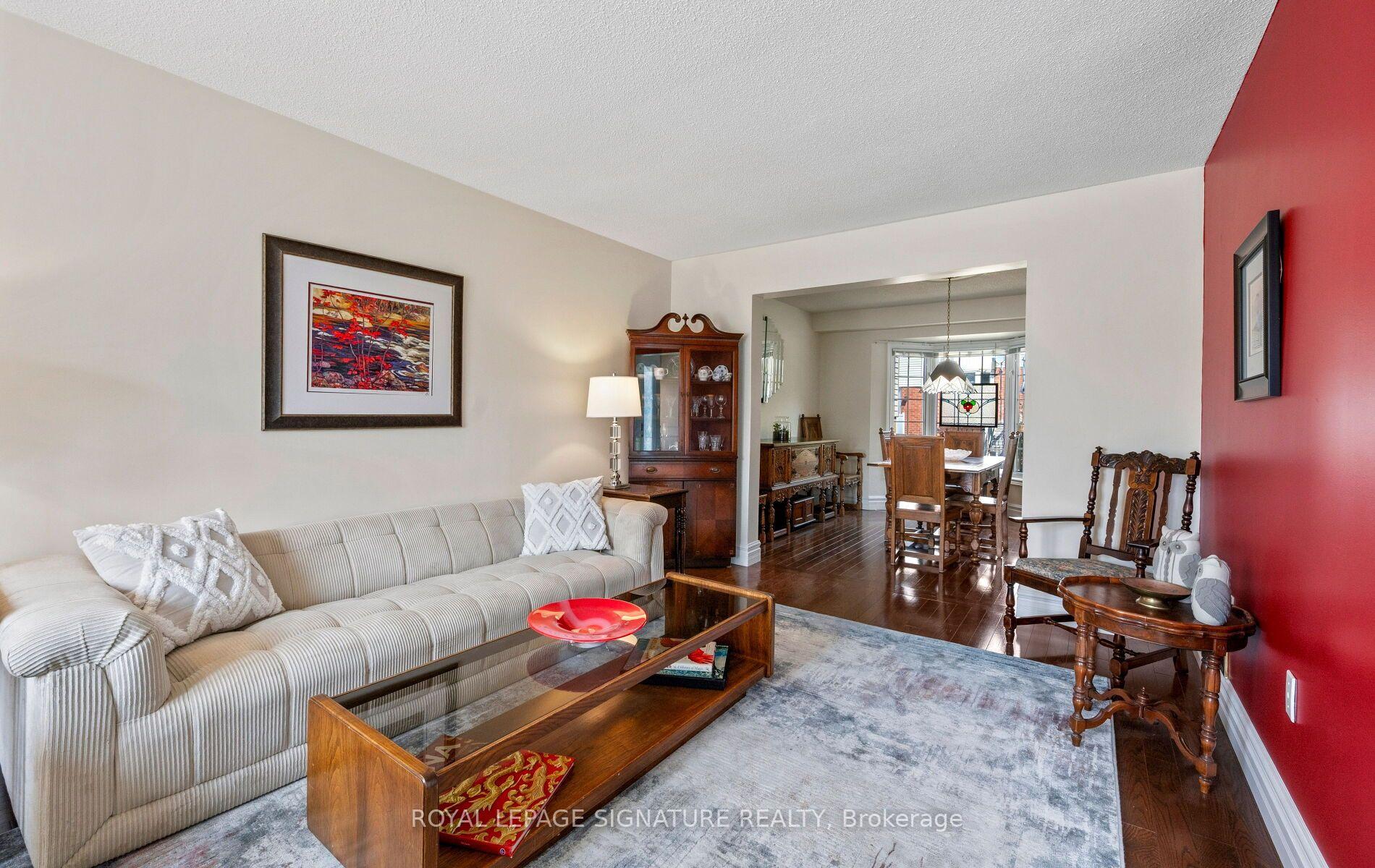 Photo 6 of 412 Butler Court, Aurora, Aurora Village — HOMEH