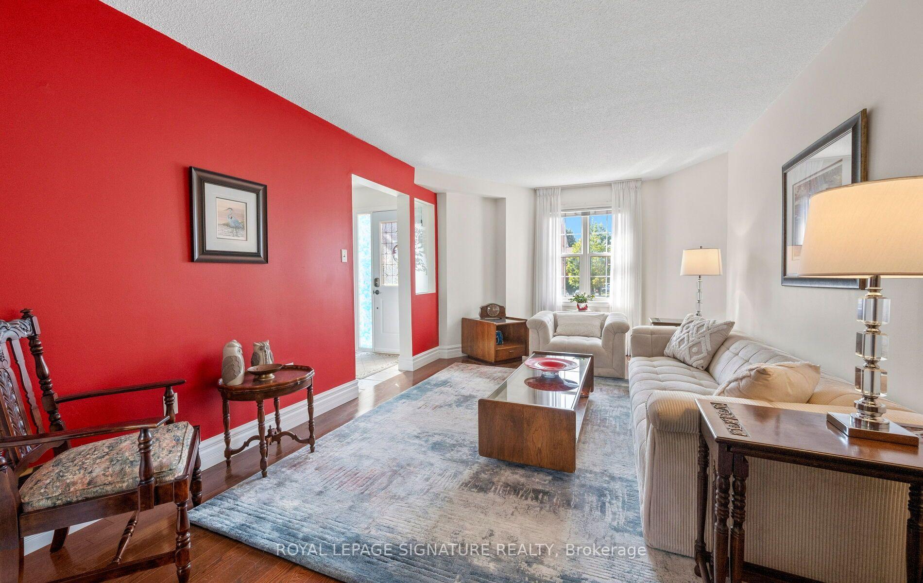 Photo 7 of 412 Butler Court, Aurora, Aurora Village — HOMEH