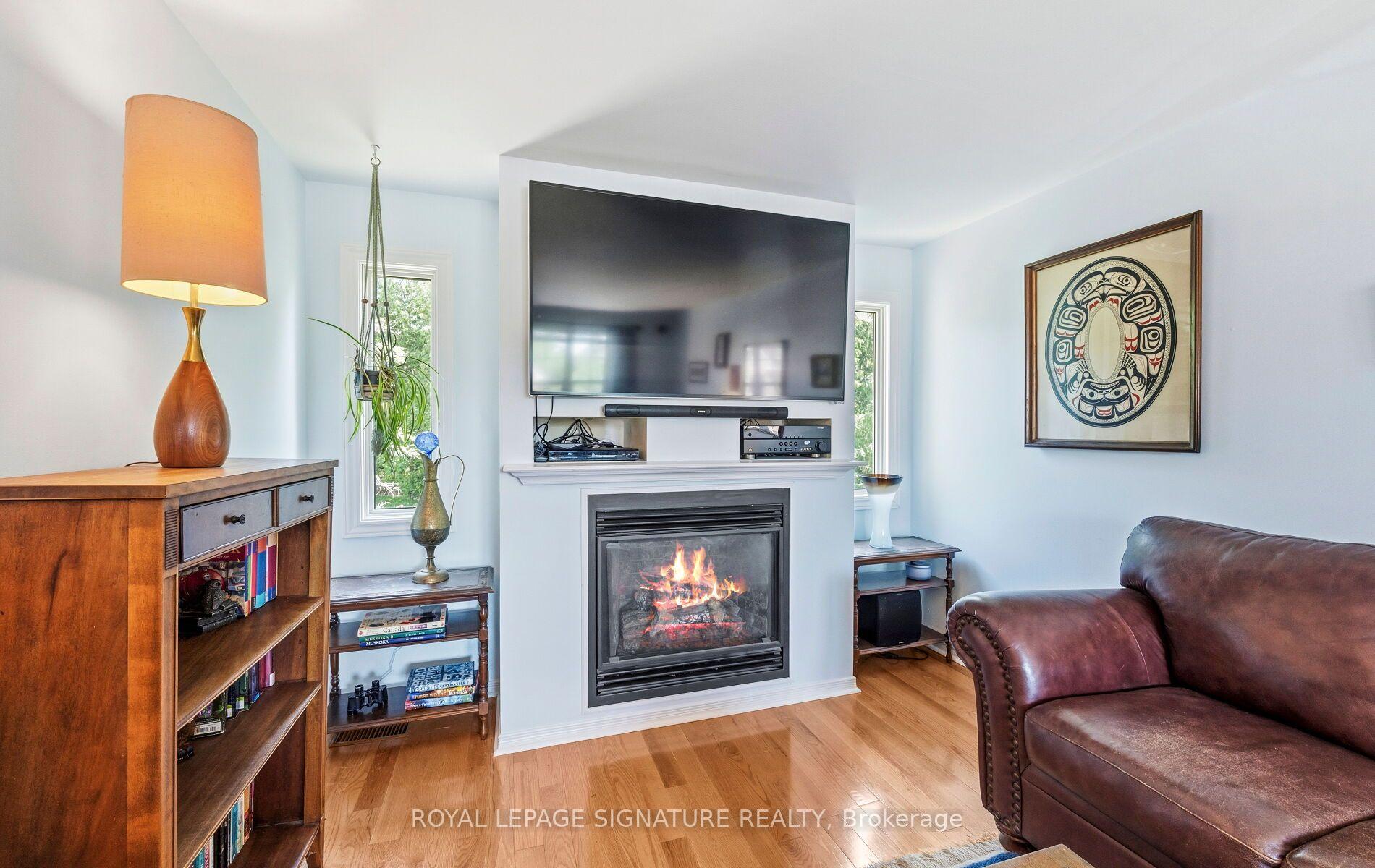 Photo 16 of 412 Butler Court, Aurora, Aurora Village — HOMEH