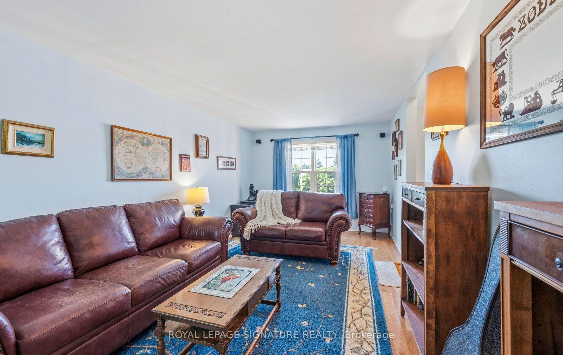 Photo 17 of 412 Butler Court, Aurora, Aurora Village — HOMEH