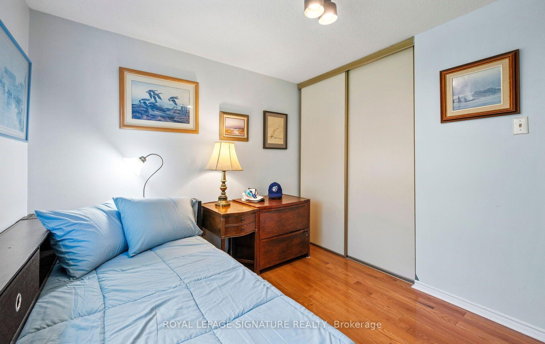 Photo 24 of 412 Butler Court, Aurora, Aurora Village — HOMEH