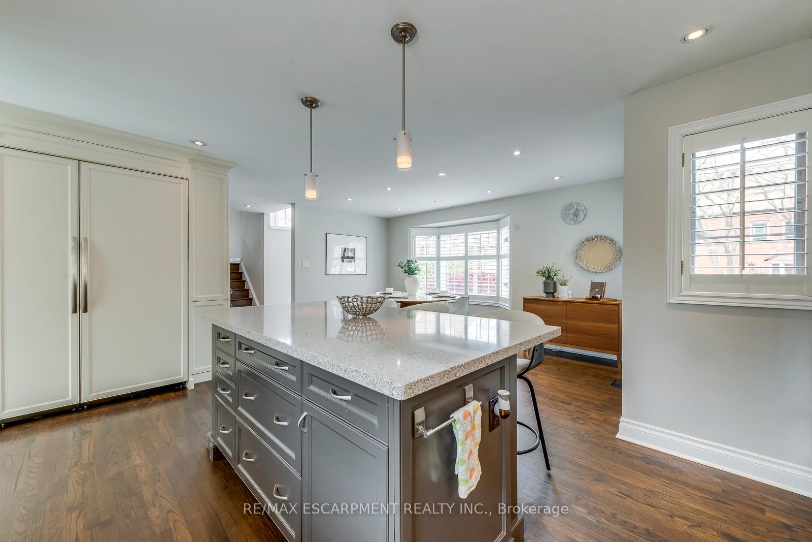 Photo 14 of 48 Forsythe Street, Oakville, Central — HOMEH