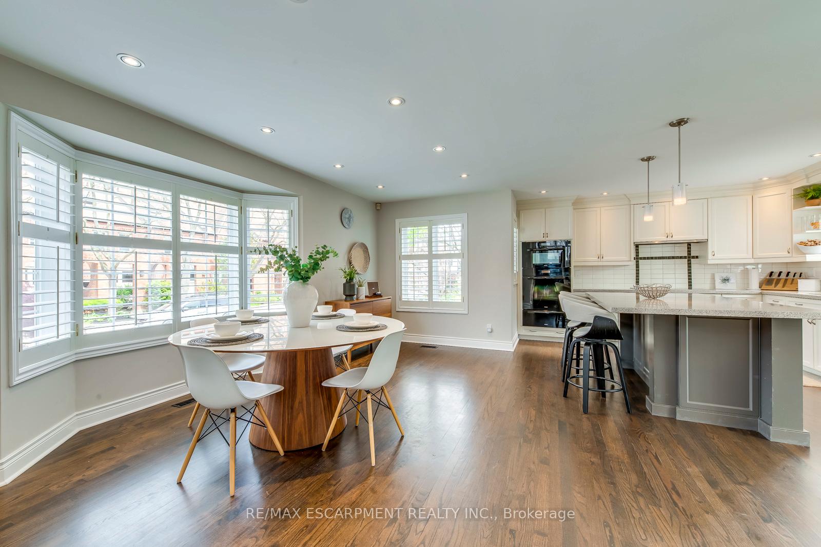 Photo 15 of 48 Forsythe Street, Oakville, Central — HOMEH