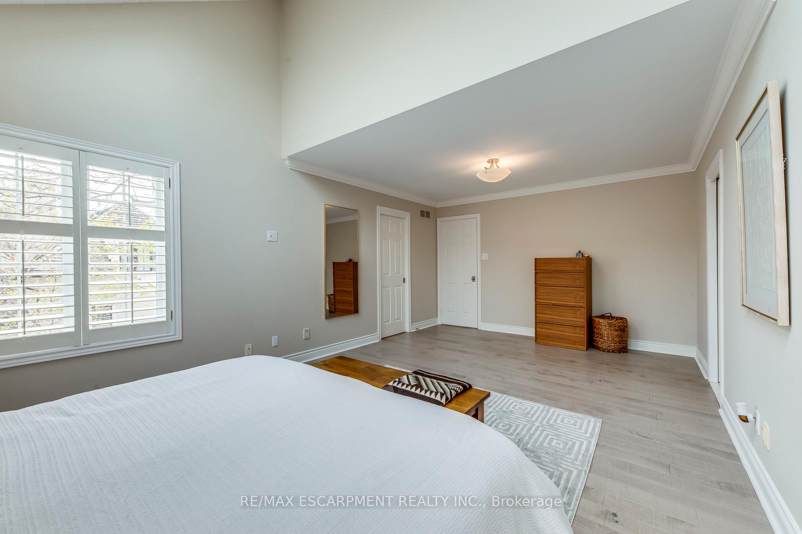 Photo 24 of 48 Forsythe Street, Oakville, Central — HOMEH