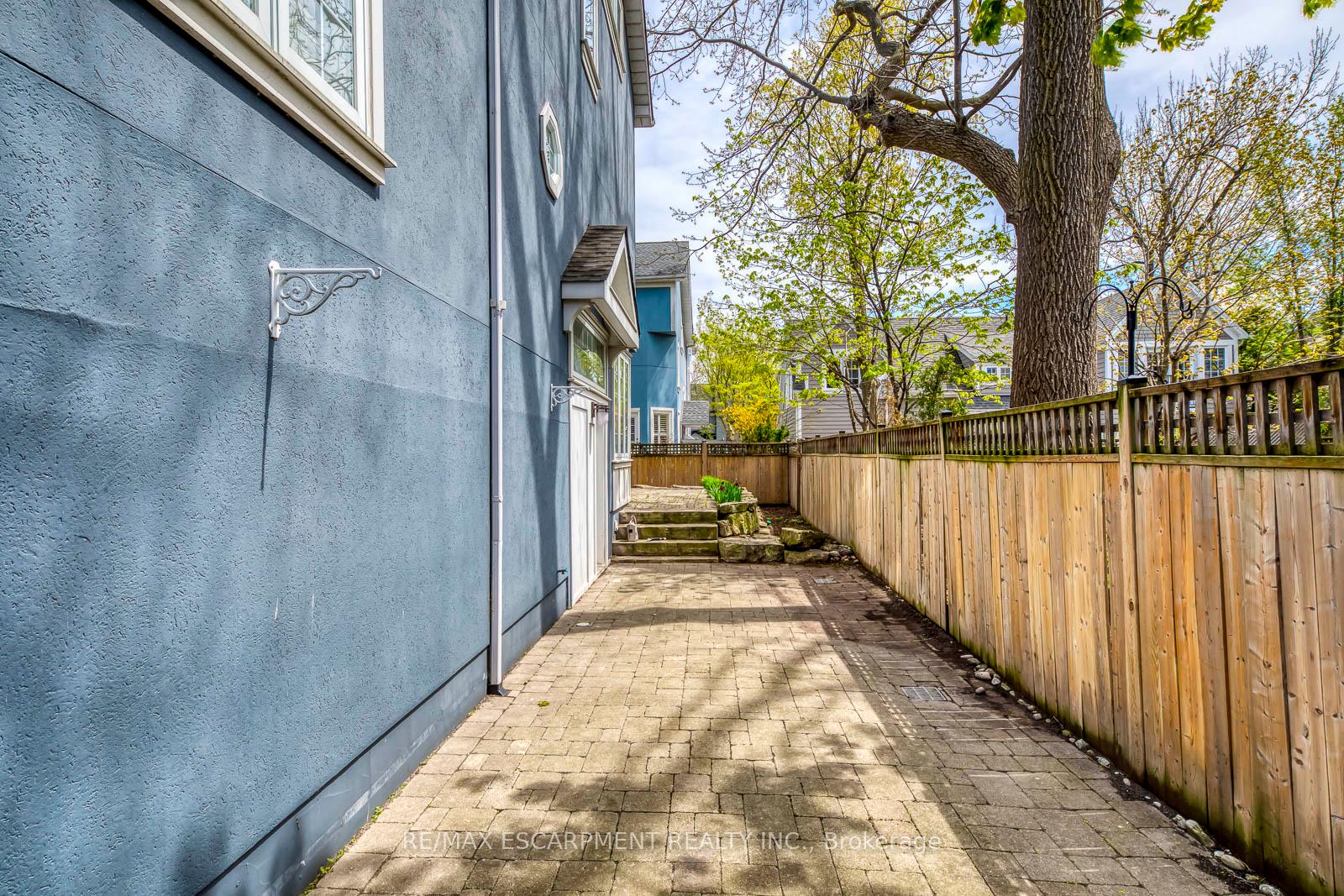 Photo 48 of 48 Forsythe Street, Oakville, Central — HOMEH