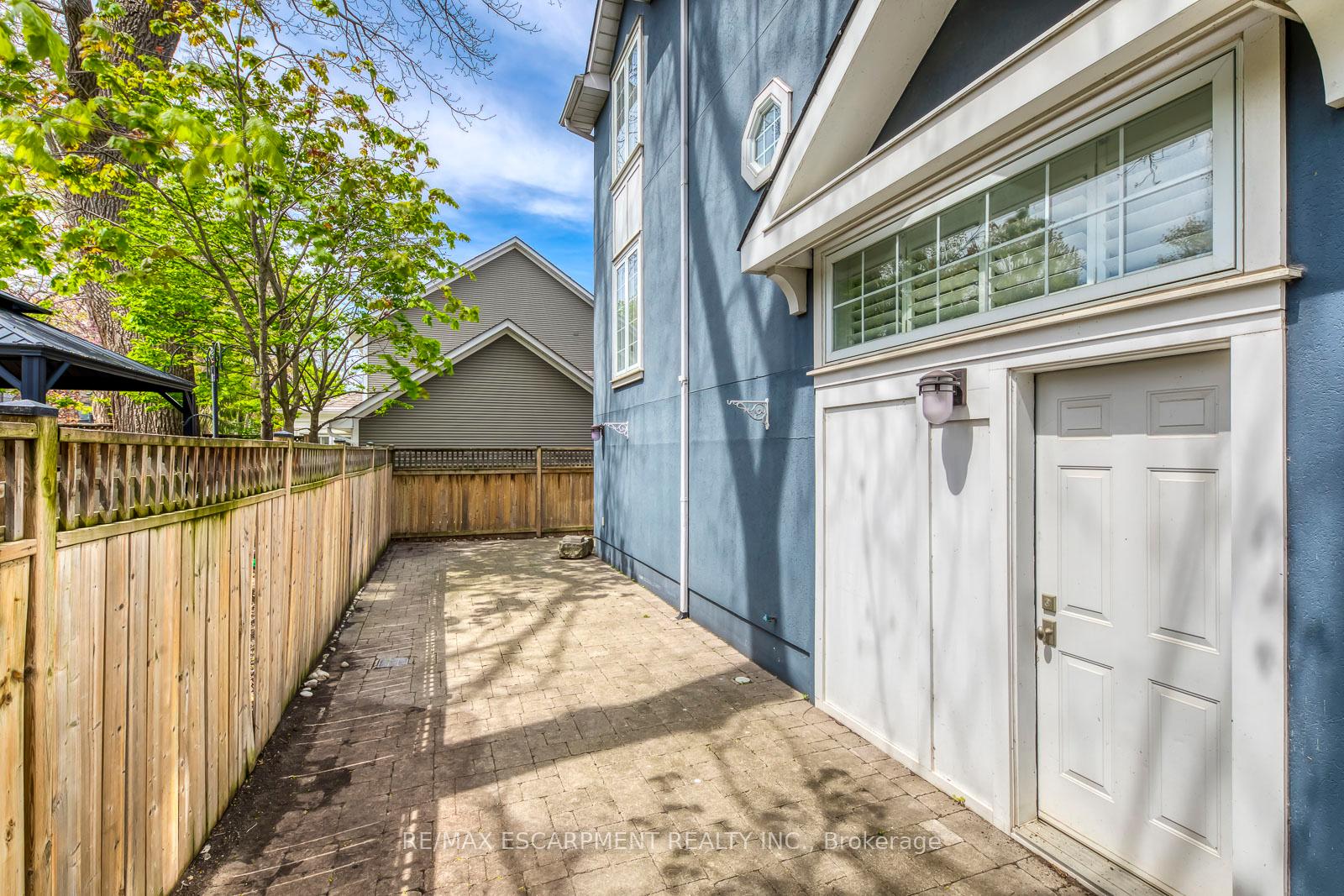 Photo 49 of 48 Forsythe Street, Oakville, Central — HOMEH