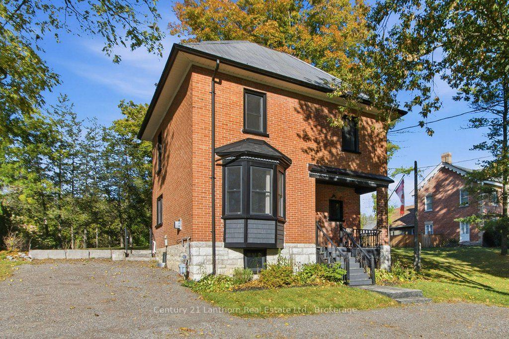 Photo of 320 Grand Road