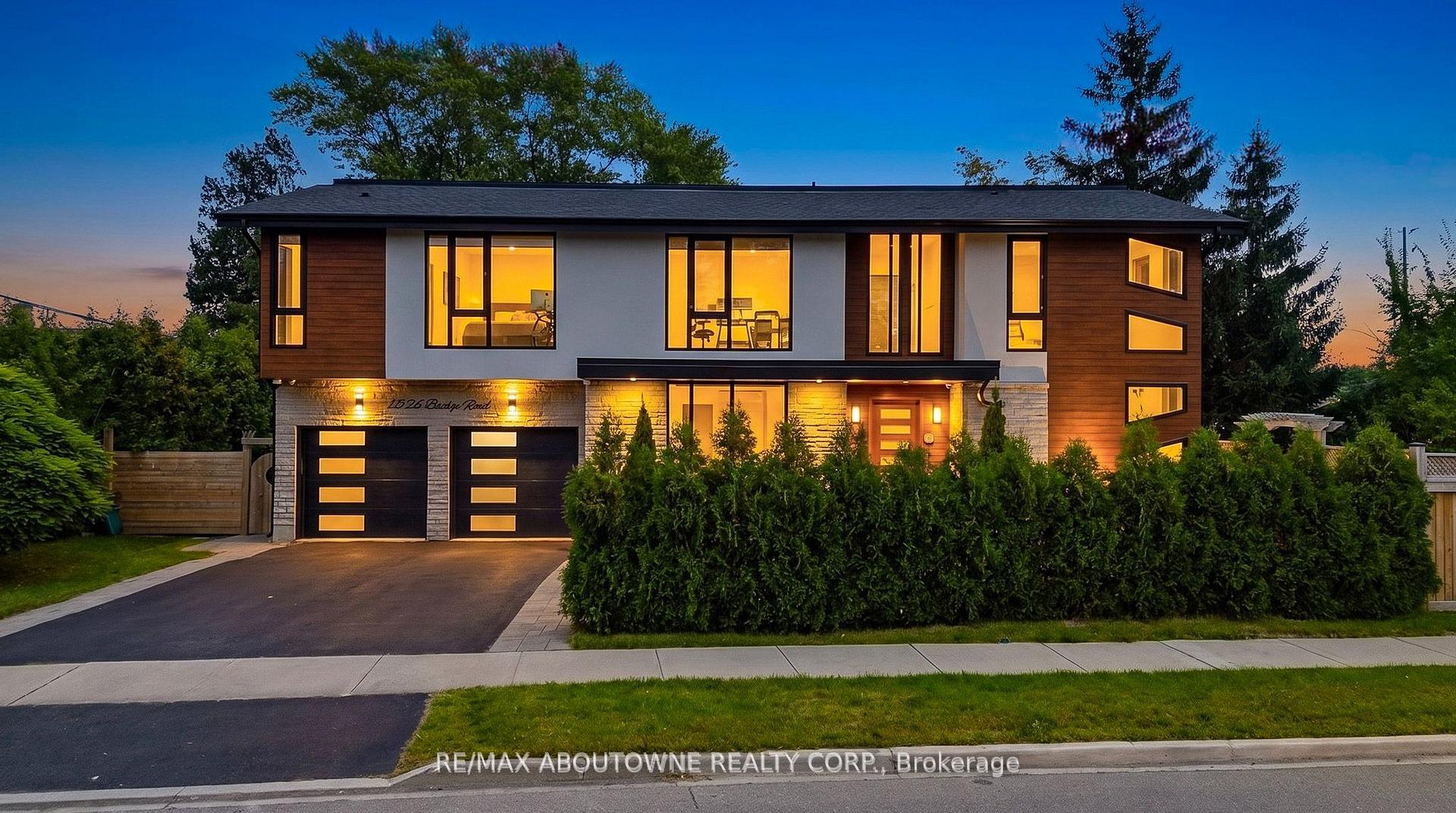 Photo 1 of 1526 Bridge Road, Oakville, West — HOMEH