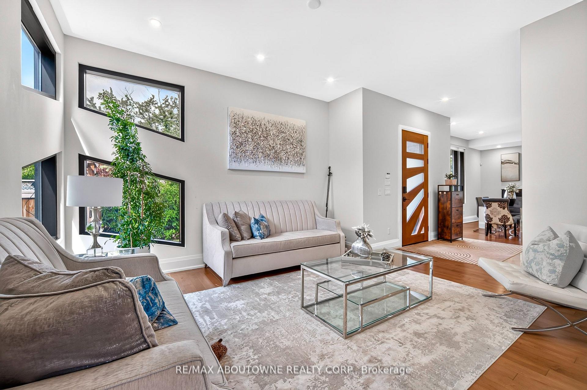 Photo 7 of 1526 Bridge Road, Oakville, West — HOMEH