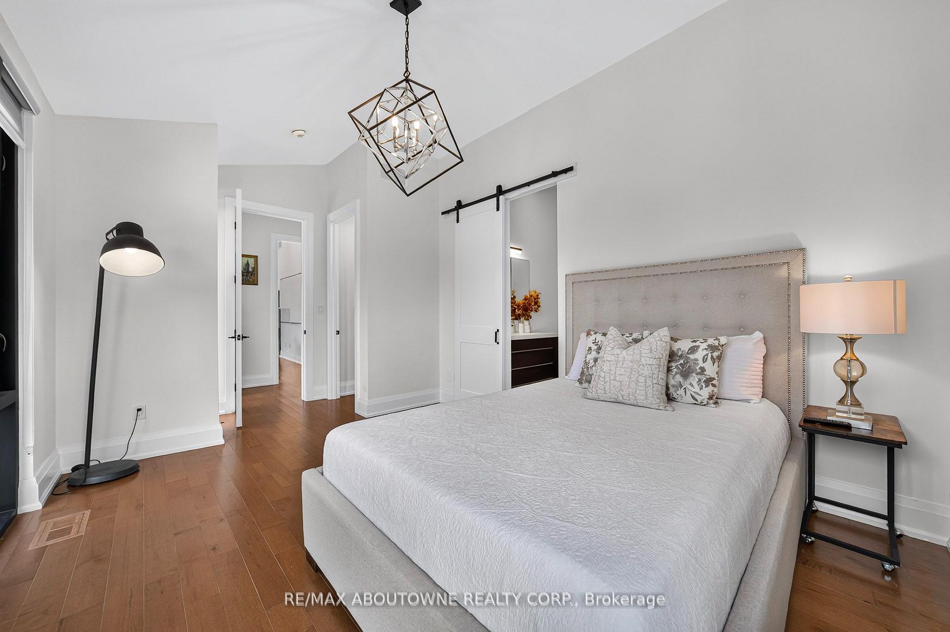 Photo 17 of 1526 Bridge Road, Oakville, West — HOMEH
