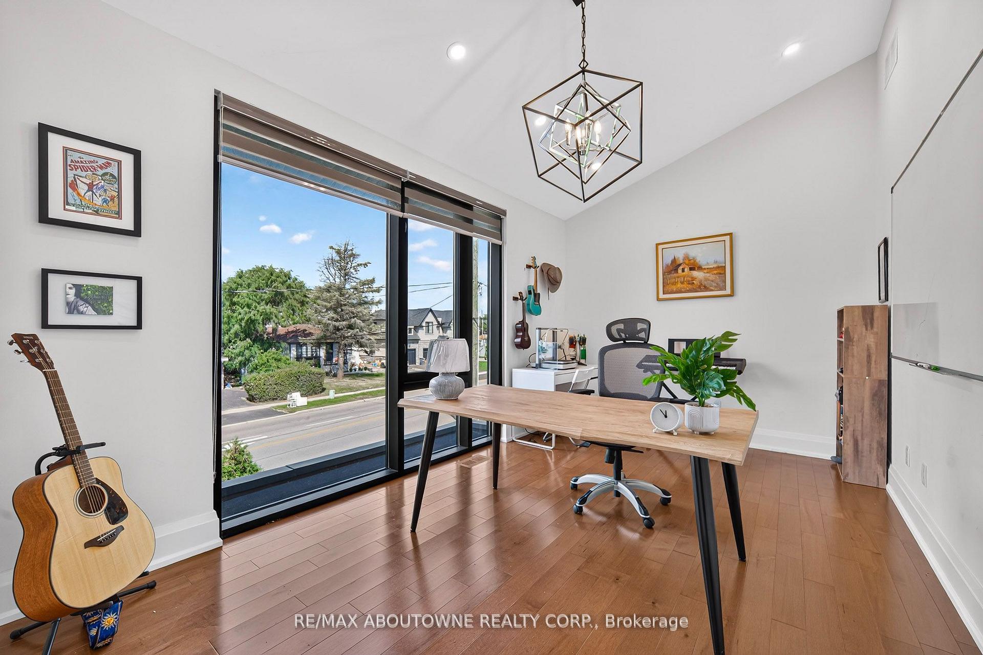Photo 16 of 1526 Bridge Road, Oakville, West — HOMEH