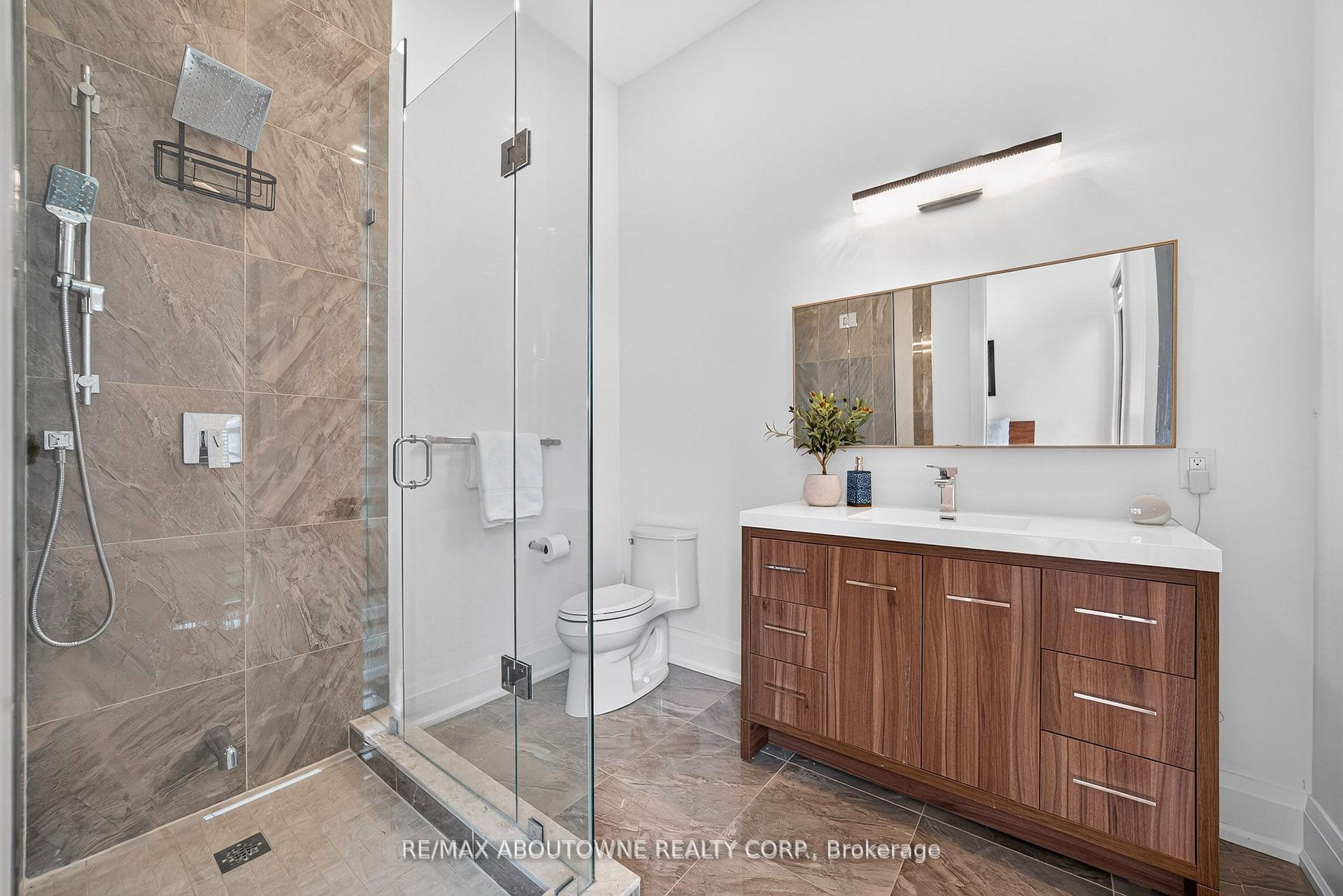 Photo 28 of 1526 Bridge Road, Oakville, West — HOMEH