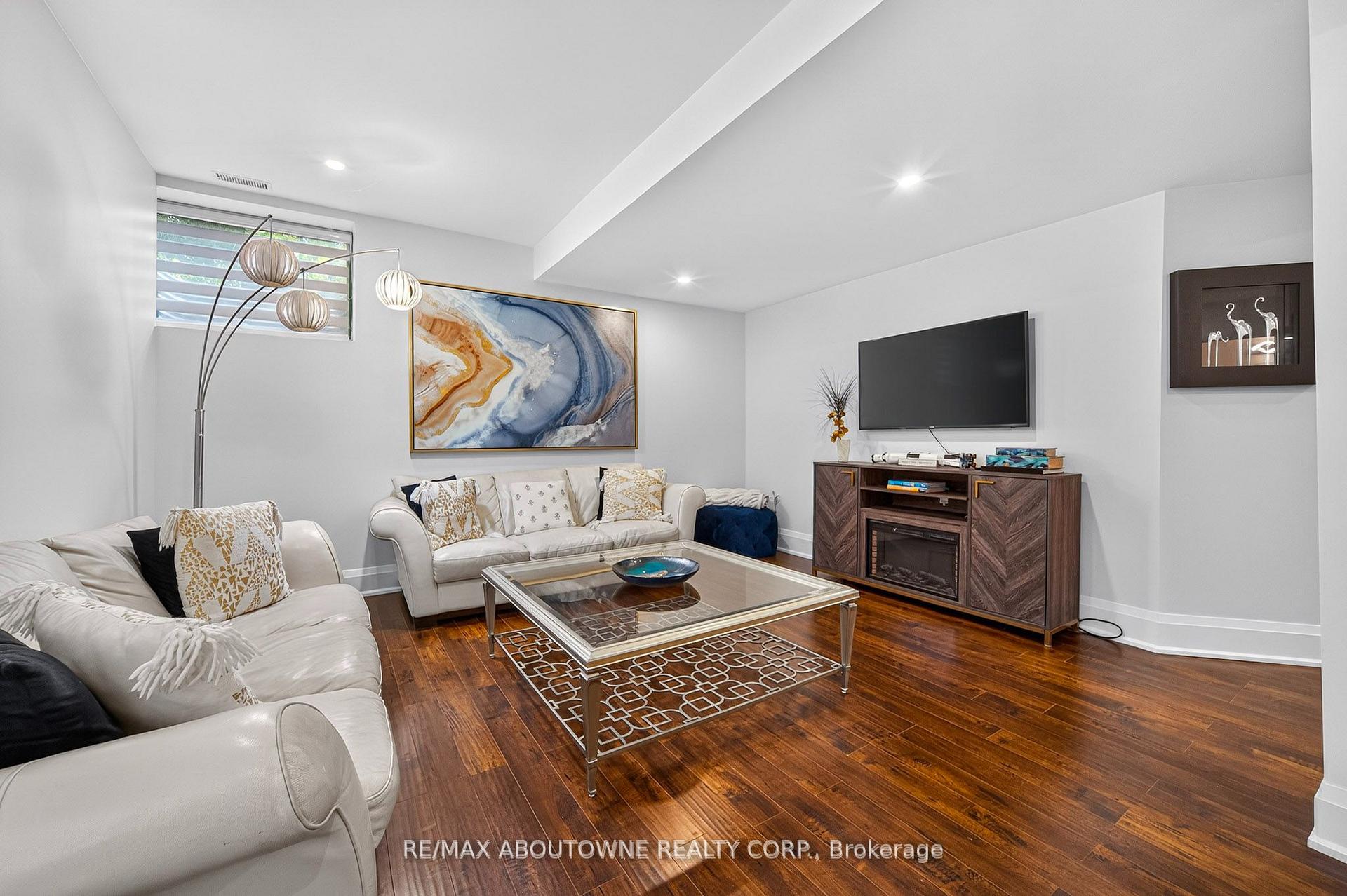 Photo 33 of 1526 Bridge Road, Oakville, West — HOMEH