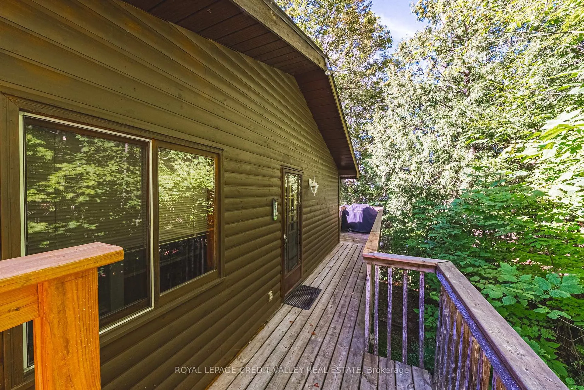 Photo 3 of 1064 Whiskey Jack Lane, Algonquin Highlands, Stanhope — HOMEH