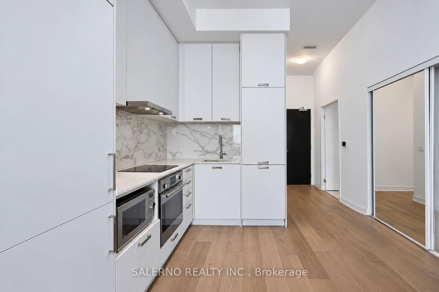 Photo 13 of Unit 1816, 10 Honeycrisp Crescent, Vaughan, Vaughan Corporate Centre — HOMEH
