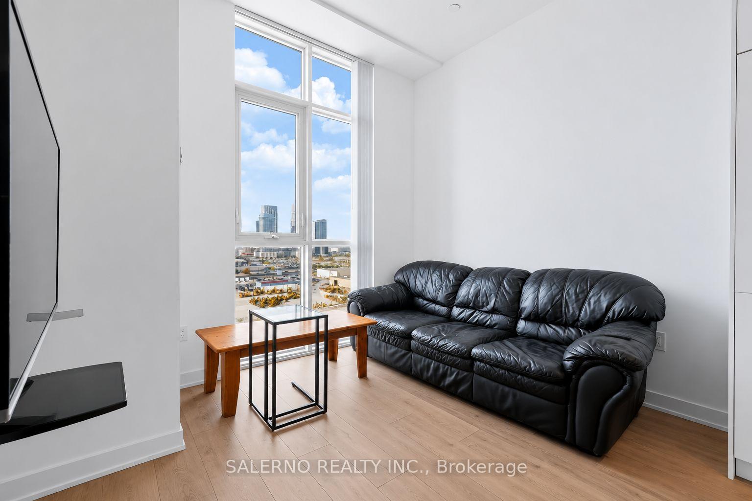 Photo 16 of Unit 1816, 10 Honeycrisp Crescent, Vaughan, Vaughan Corporate Centre — HOMEH